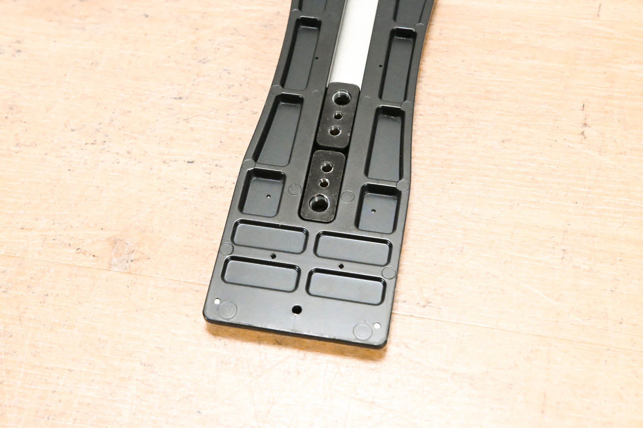 Ikegami T-430 Tripod Mounting Plate