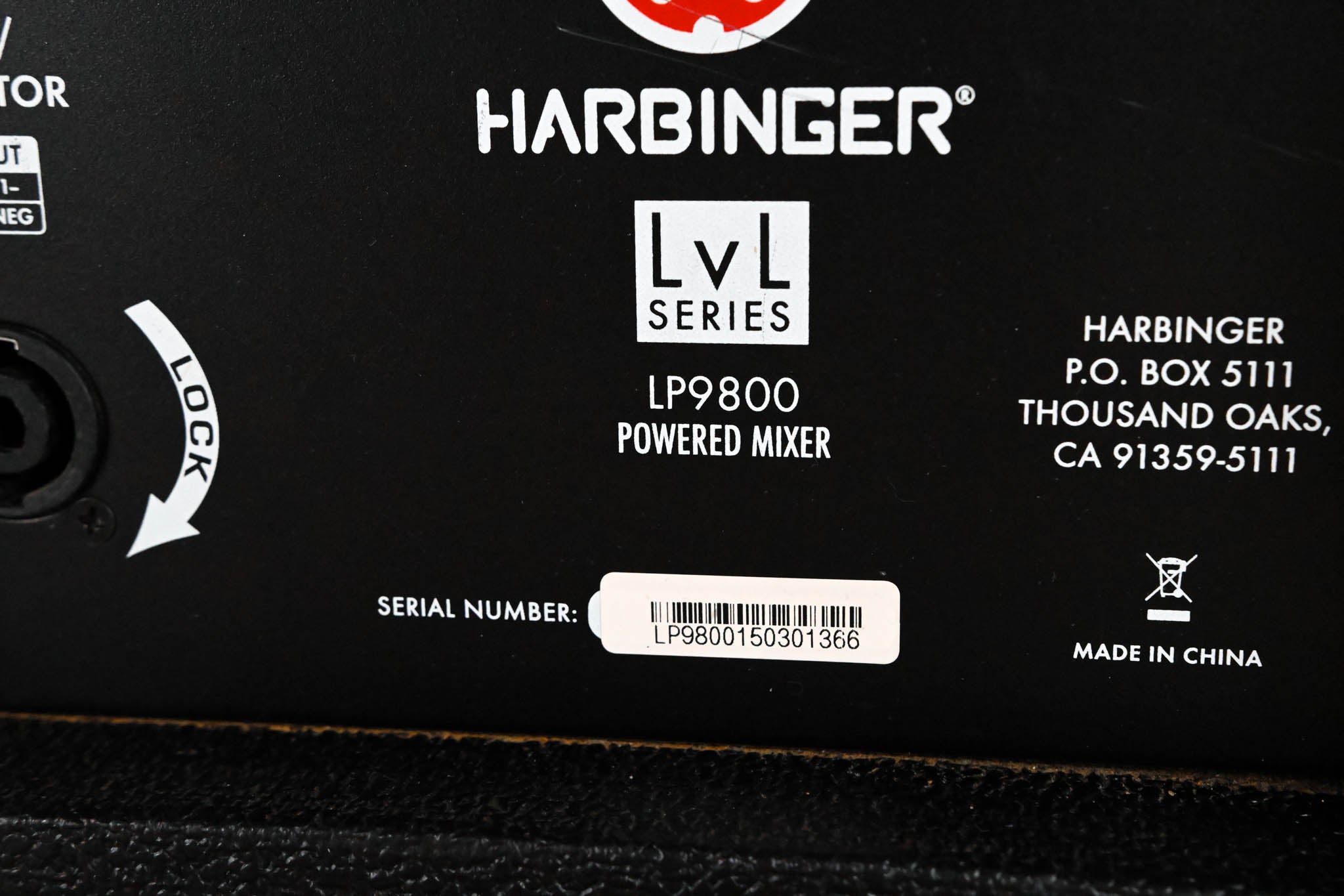 Harbinger LP9800 LVL Series Powered Mixer