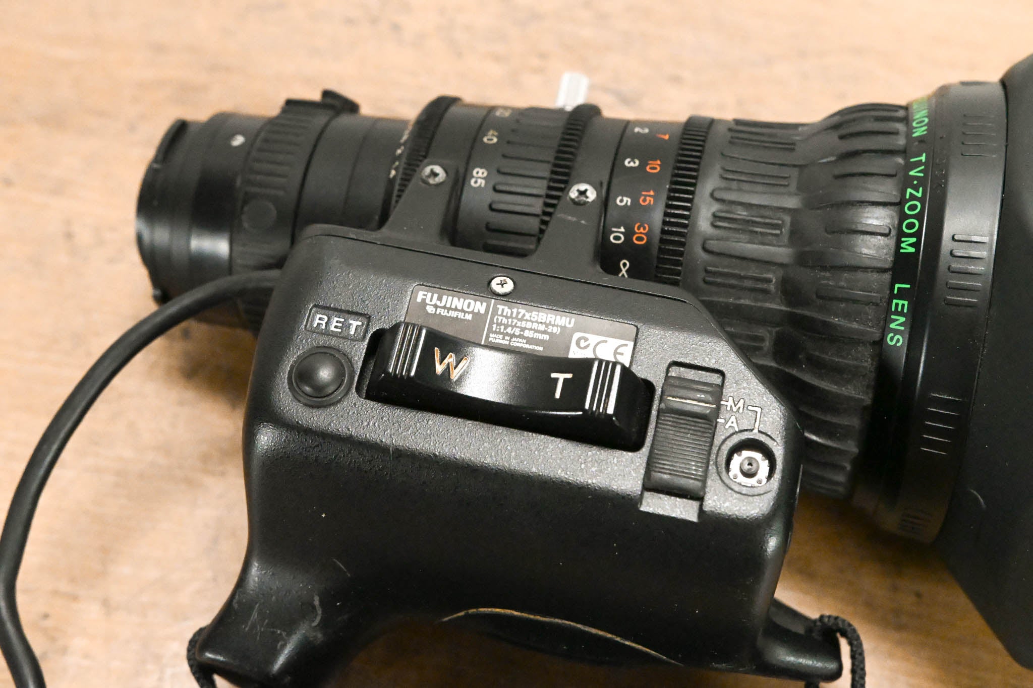 Fujinon Th17x5BRMU Broadcast Zoom Lens - 1:1.4/5-85mm