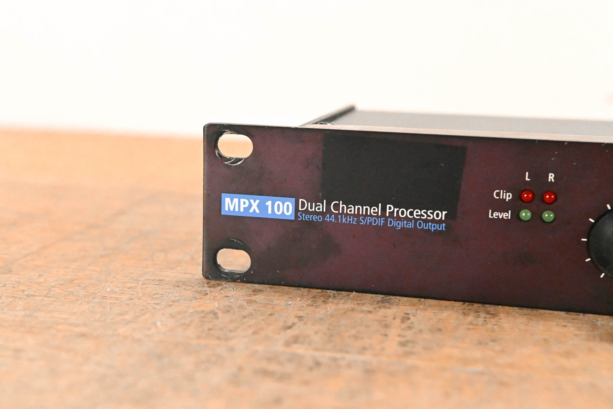 Lexicon MPX 100 Dual-Channel Effects Processor