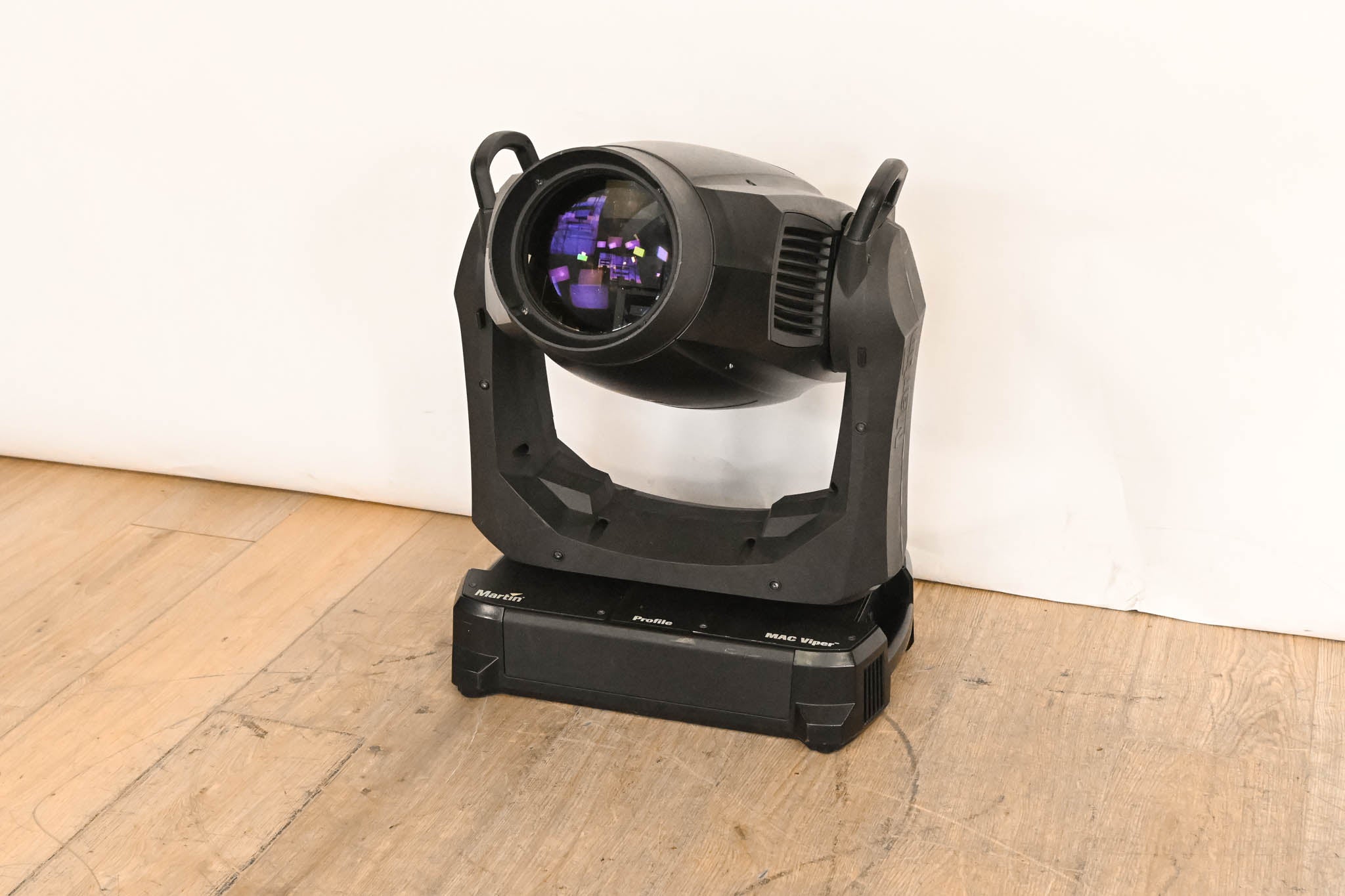 Martin MAC Viper Profile High Output Discharge-Based Moving Light