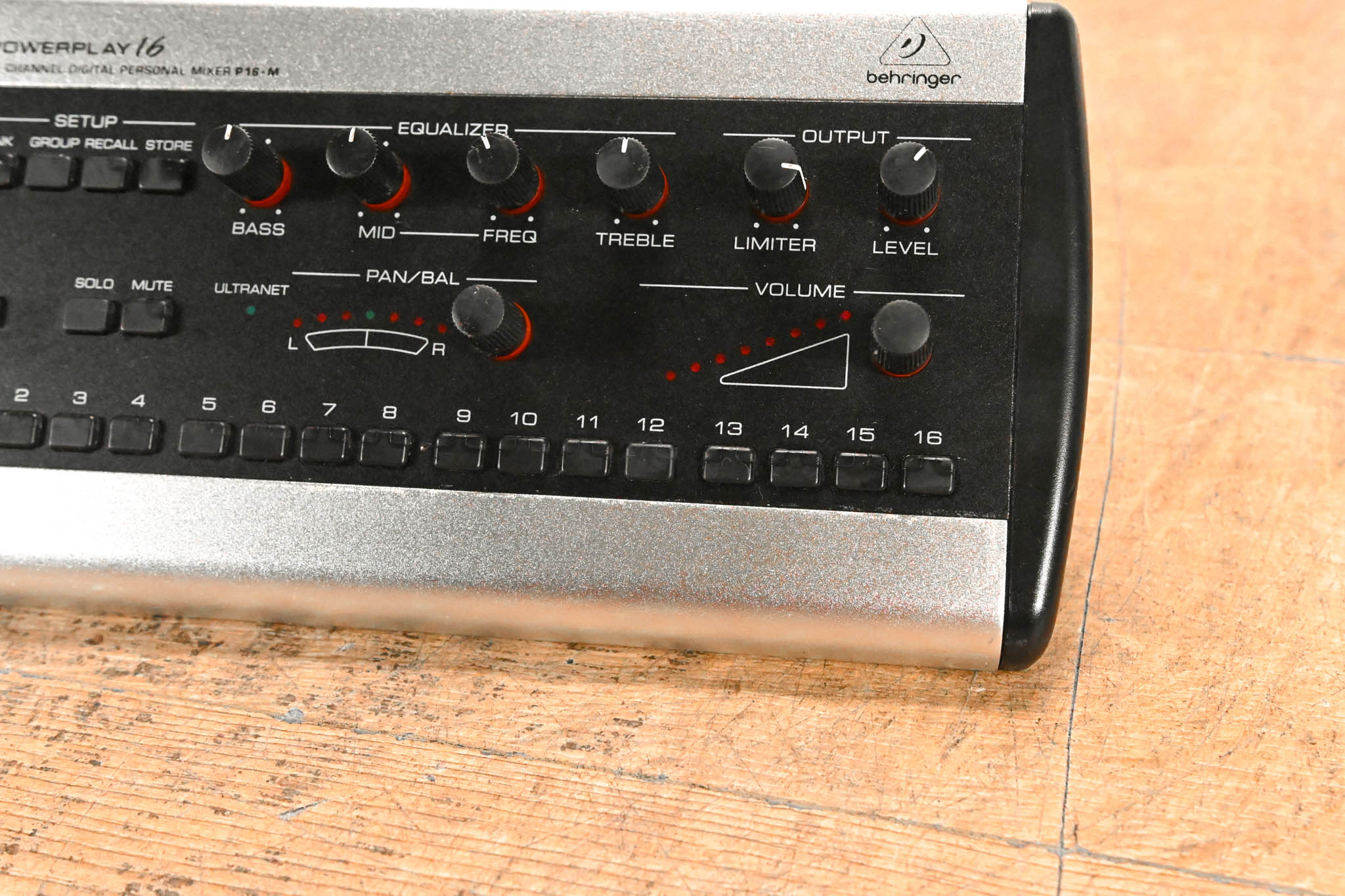 Behringer Powerplay P16-M 16-Channel Digital Personal Mixer