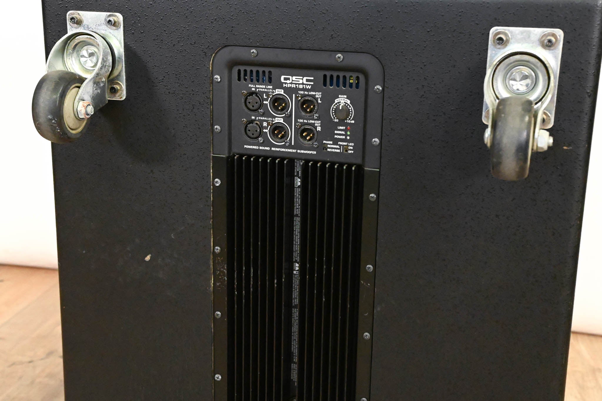 QSC HPR181W 18" Powered Subwoofer
