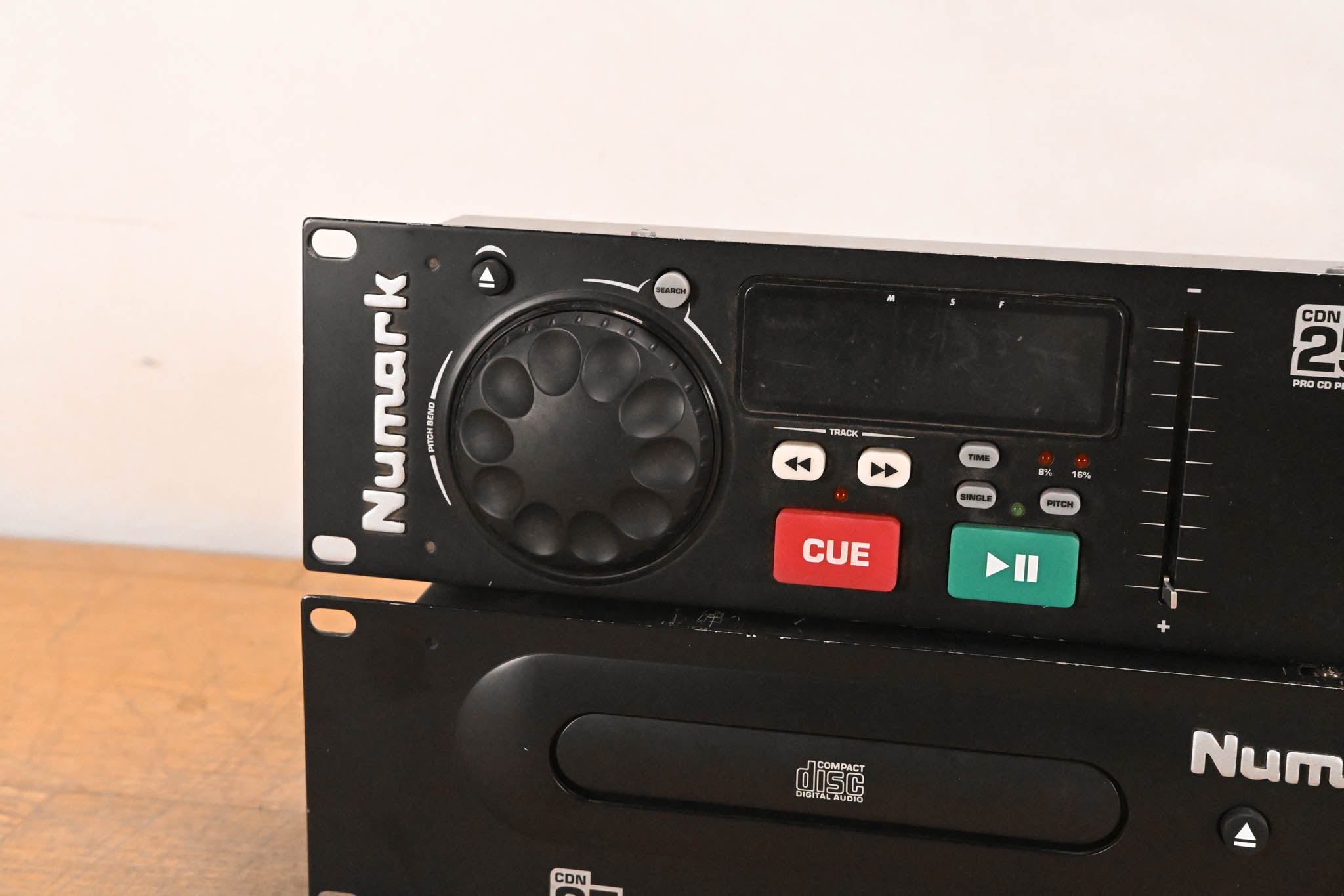 Numark CDN25 Professional Dual CD Player with Controller