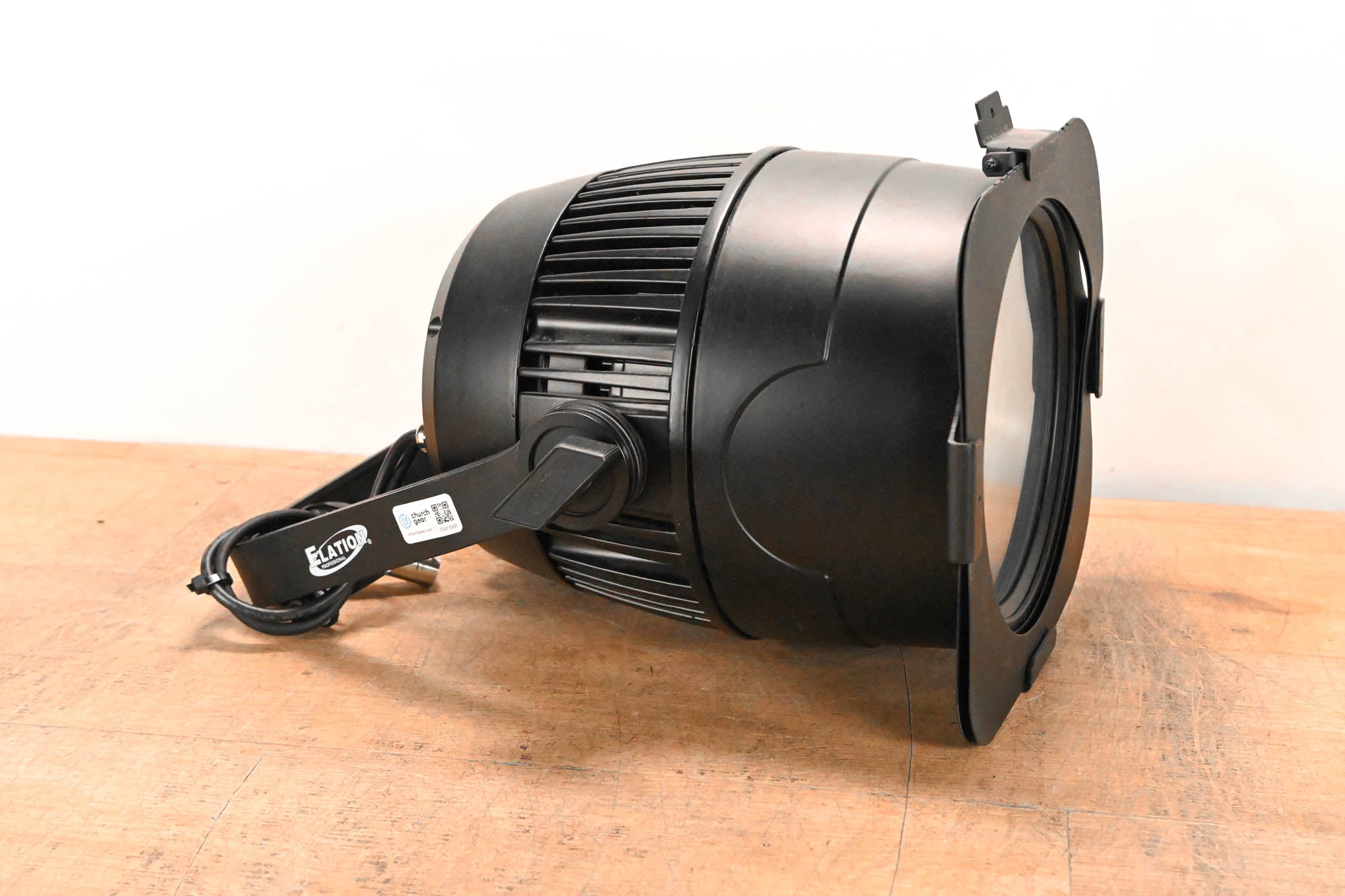 Elation Fuze Par Z120 IP 120W RGBW LED Par with Zoom (NO POWER SUPPLY)