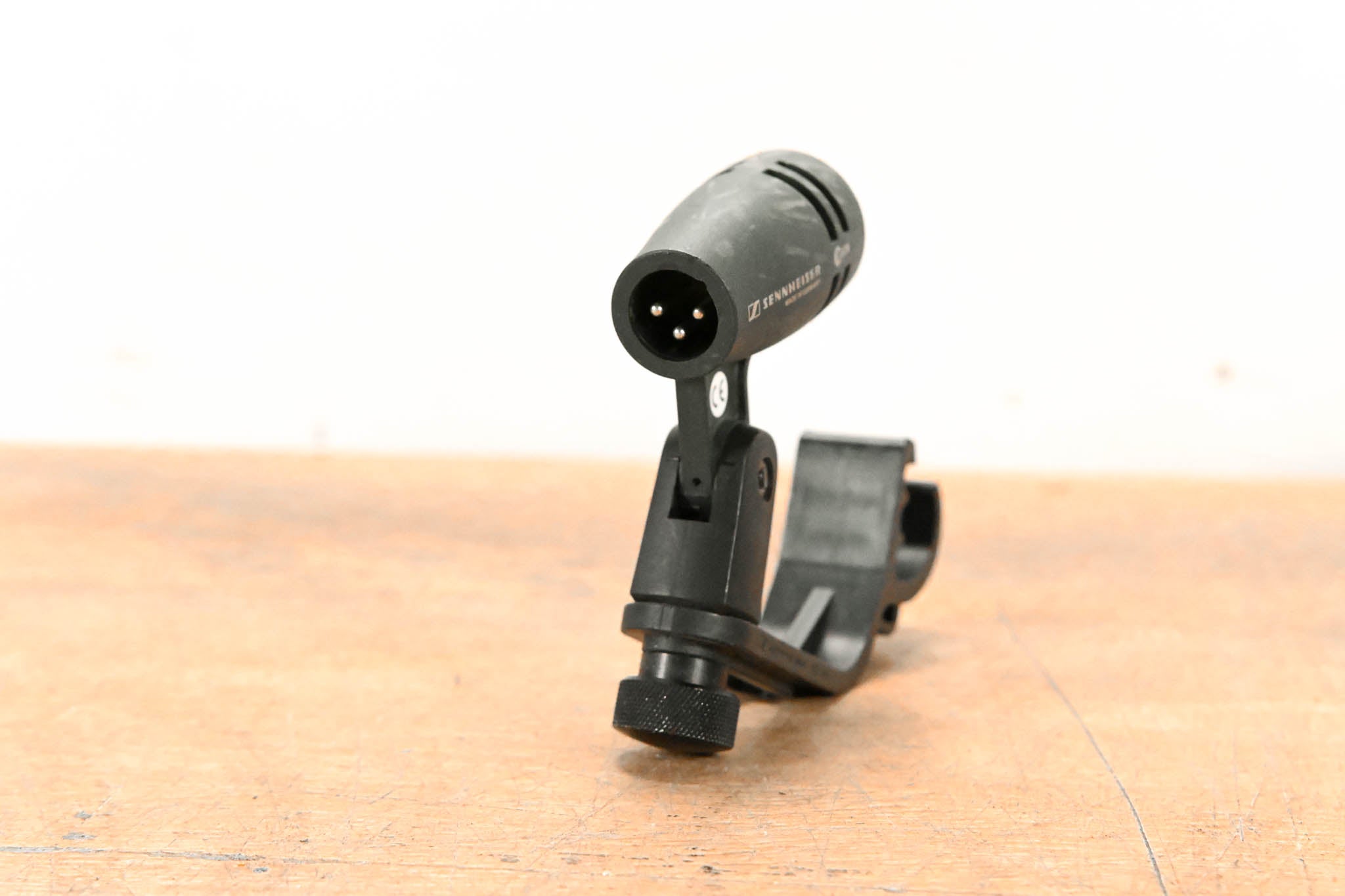 Sennheiser e 604 Dynamic Cardioid Instrument Microphone