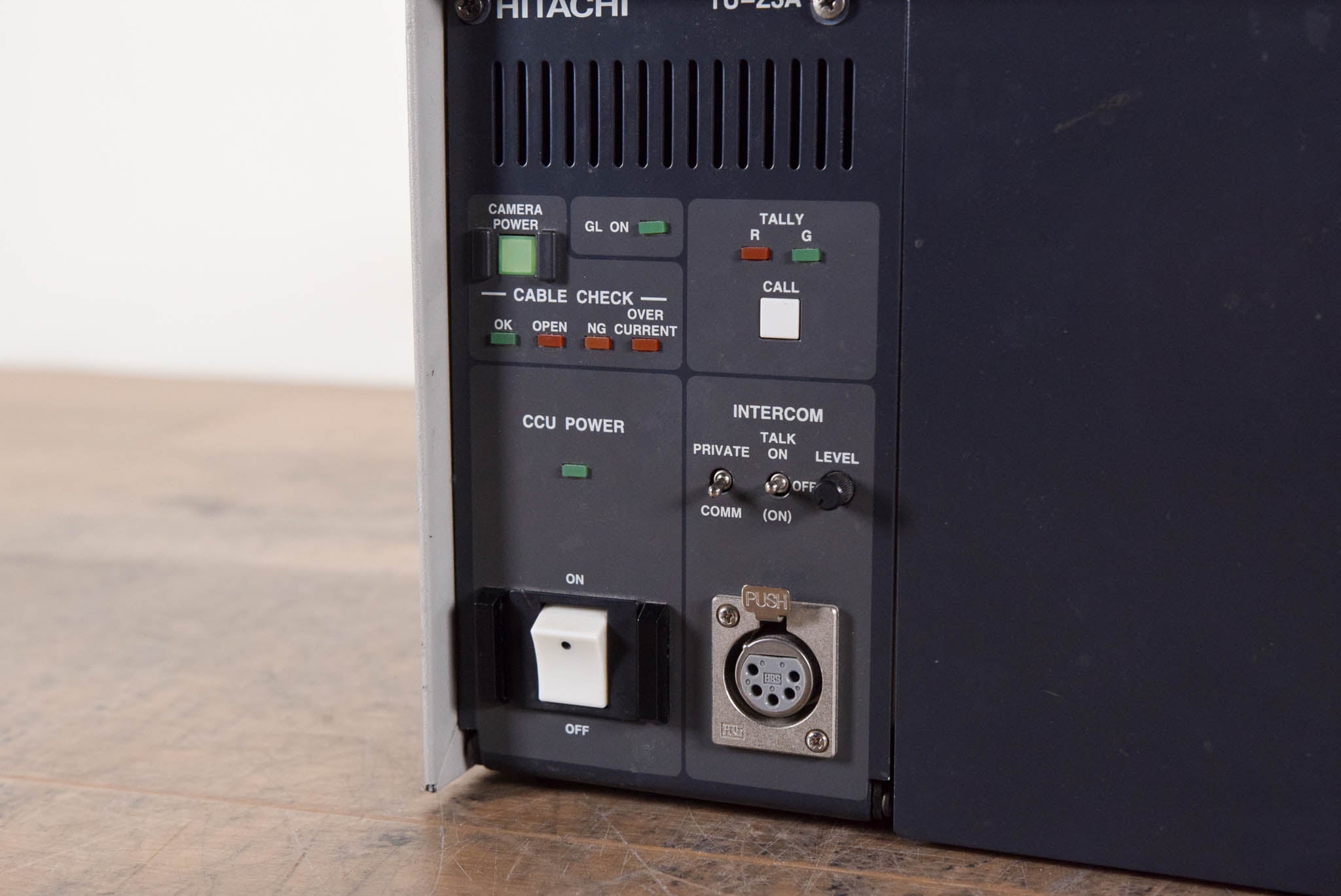 Hitachi TU-Z3A Camera Control Unit Triax Base Station CG00SN5