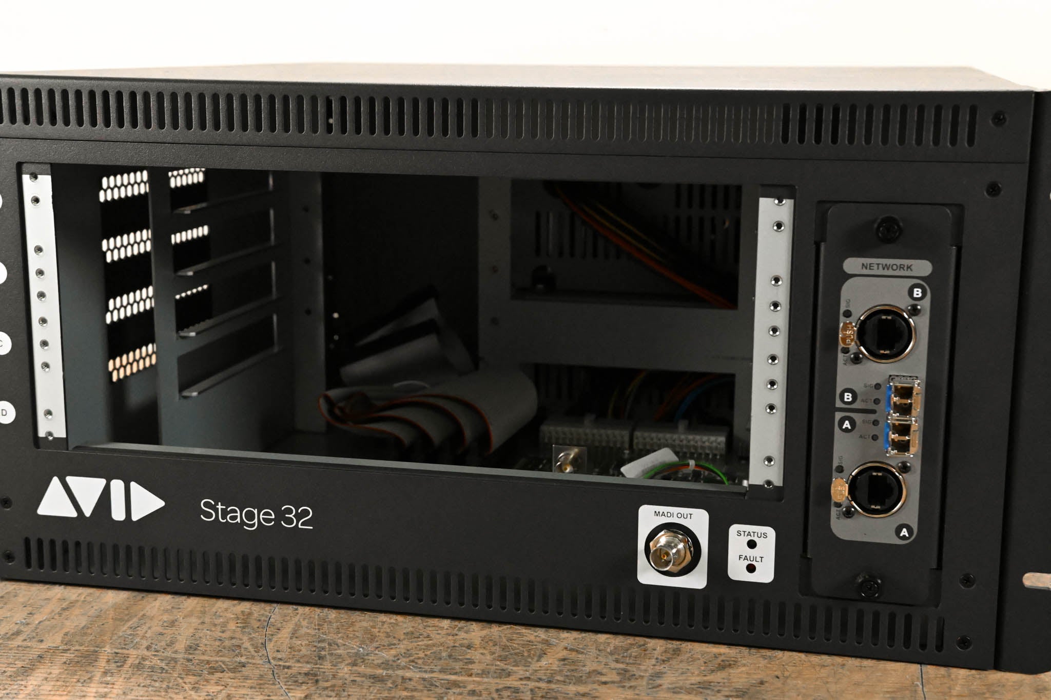 AVID VENUE Stage 32 I/O Rack (Empty)
