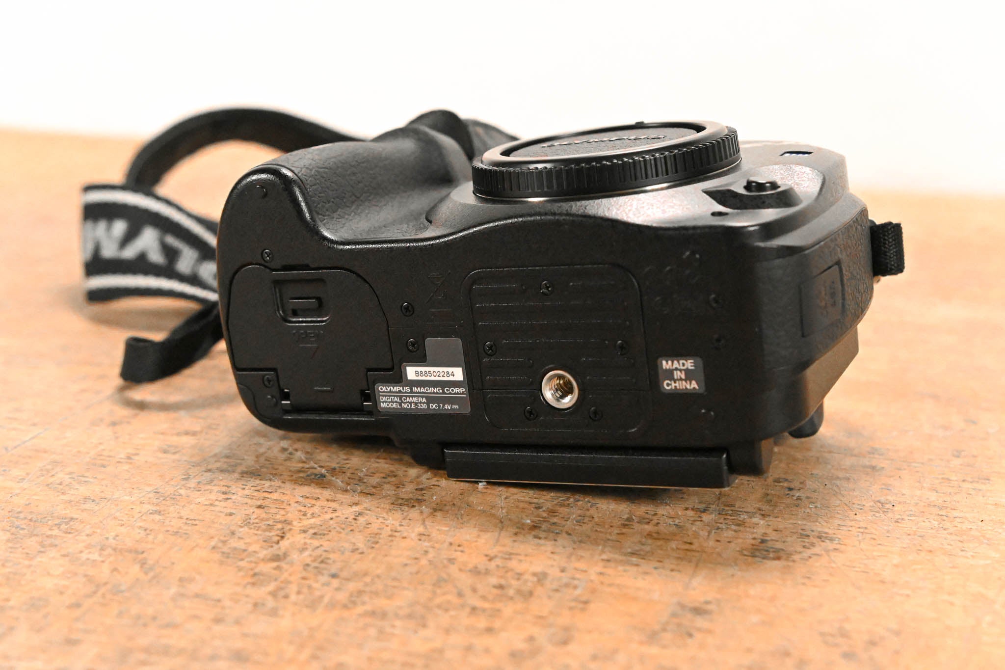 Olympus E-330 Digital SLR Camera