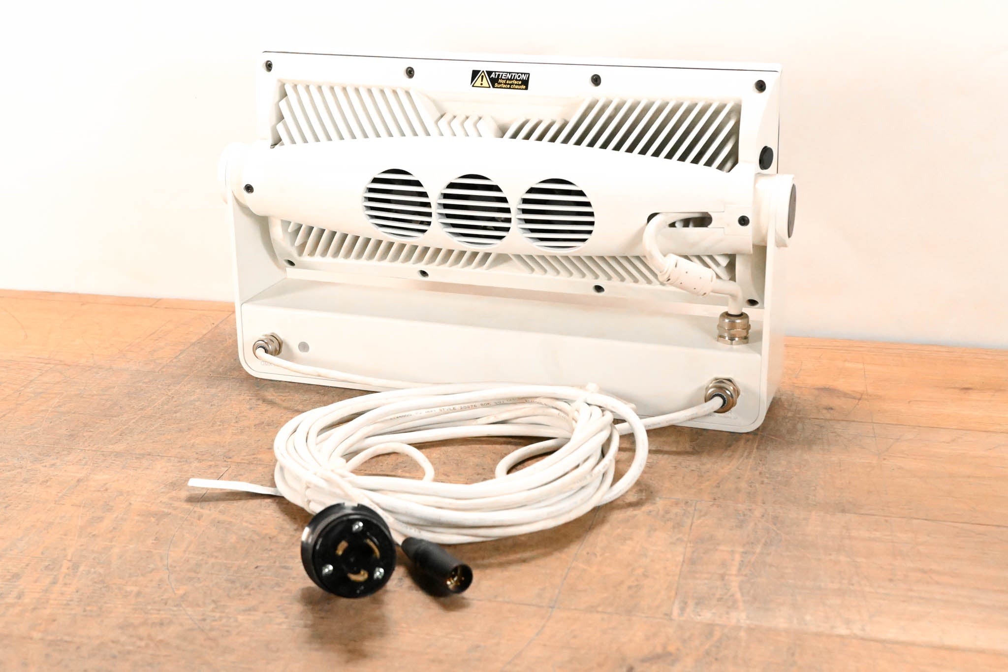 SGM i·5 RGBW POI Outdoor LED Wash Light