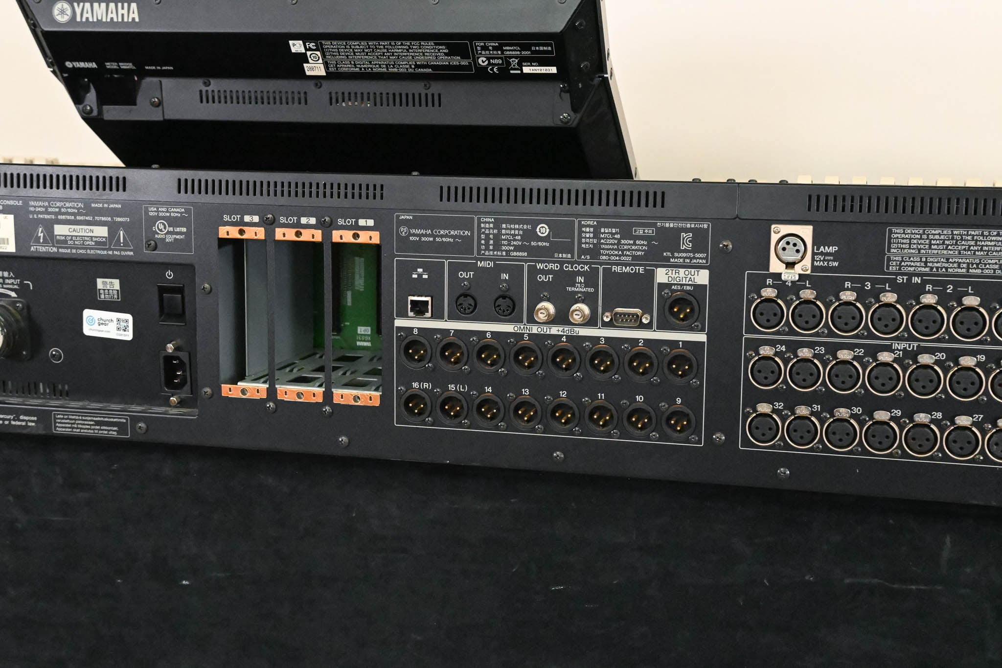 Yamaha M7CL-48 48-Channel Digital Audio Mixing Console