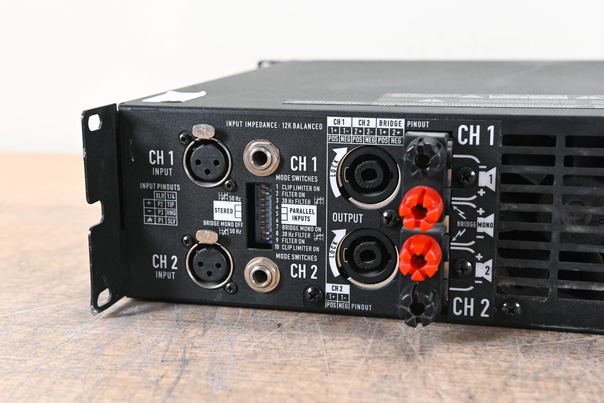 QSC PLX3002 2-Channel Power Amplifier