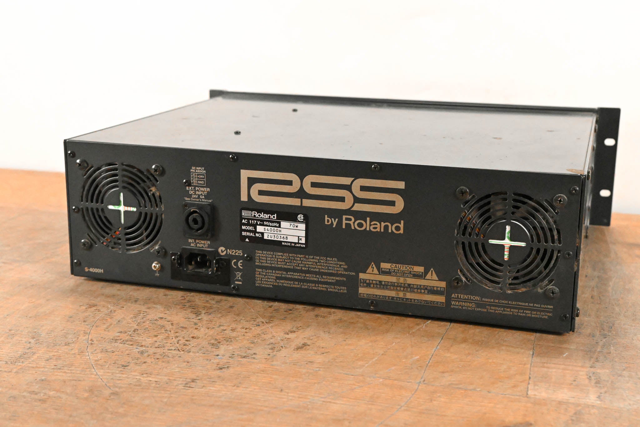 Roland S-4000H Digital Snake 32 x 8 Front of House Unit