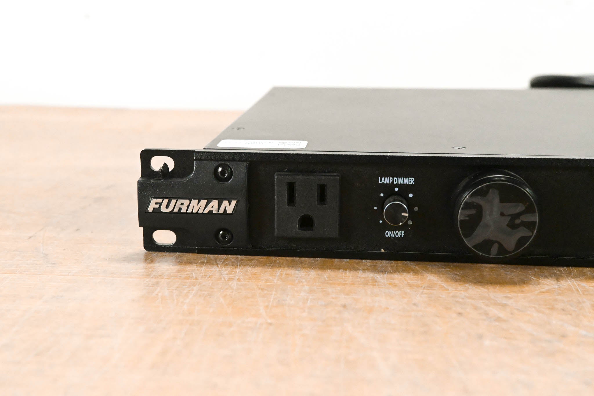 Furman PL-8C 15A Classic Series Power Conditioner with Lights
