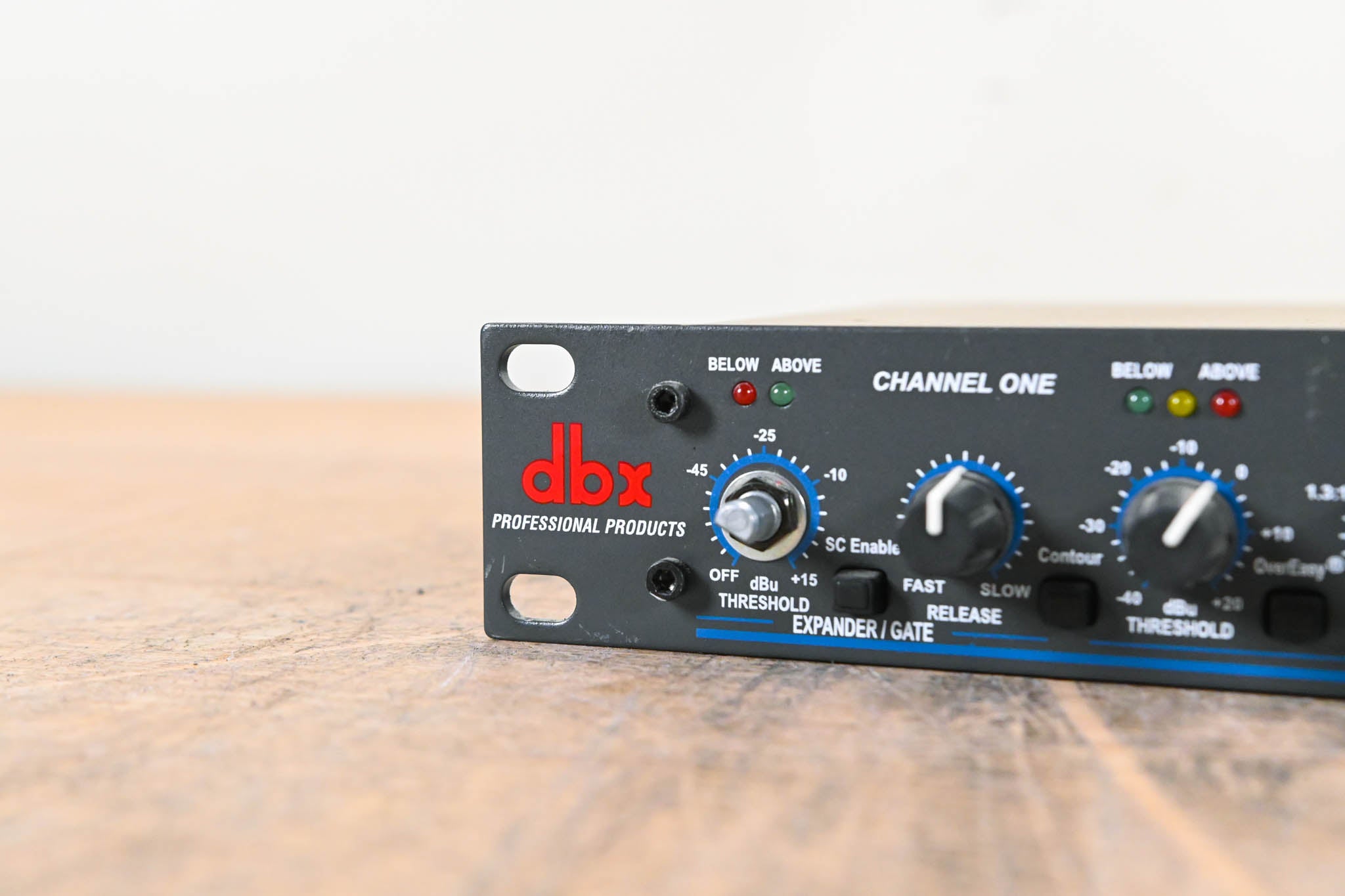 dbx 166XL 2-Channel Compressor/Limiter/Gate