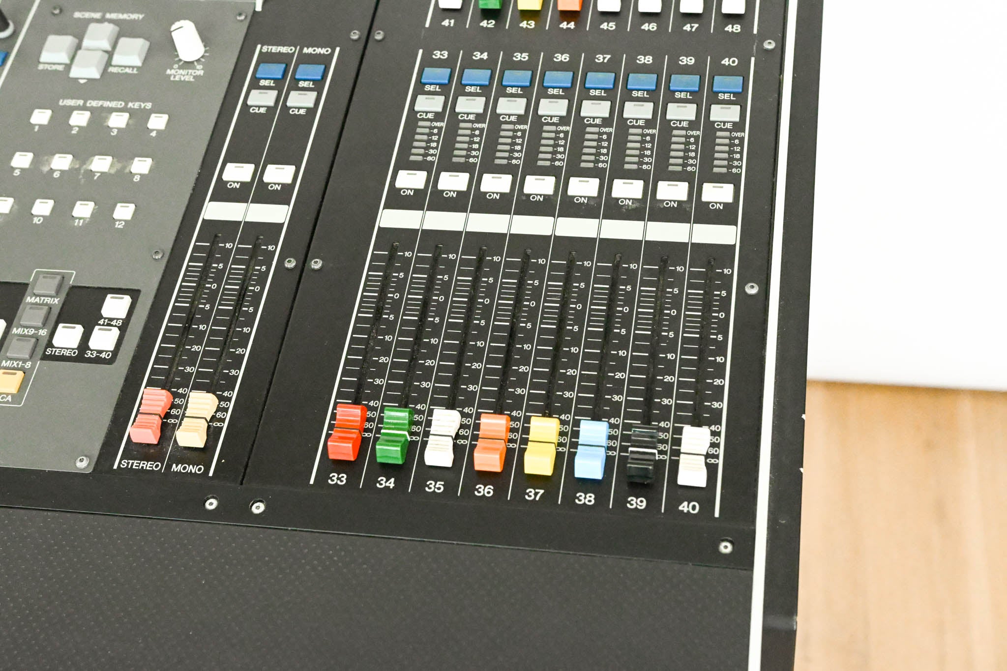 Yamaha M7CL-48 48-Channel Digital Audio Mixing Console