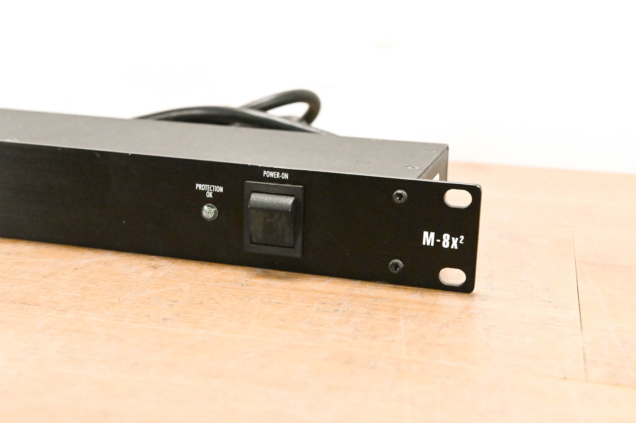 Furman M-8x2 8-Outlet Power Conditioner