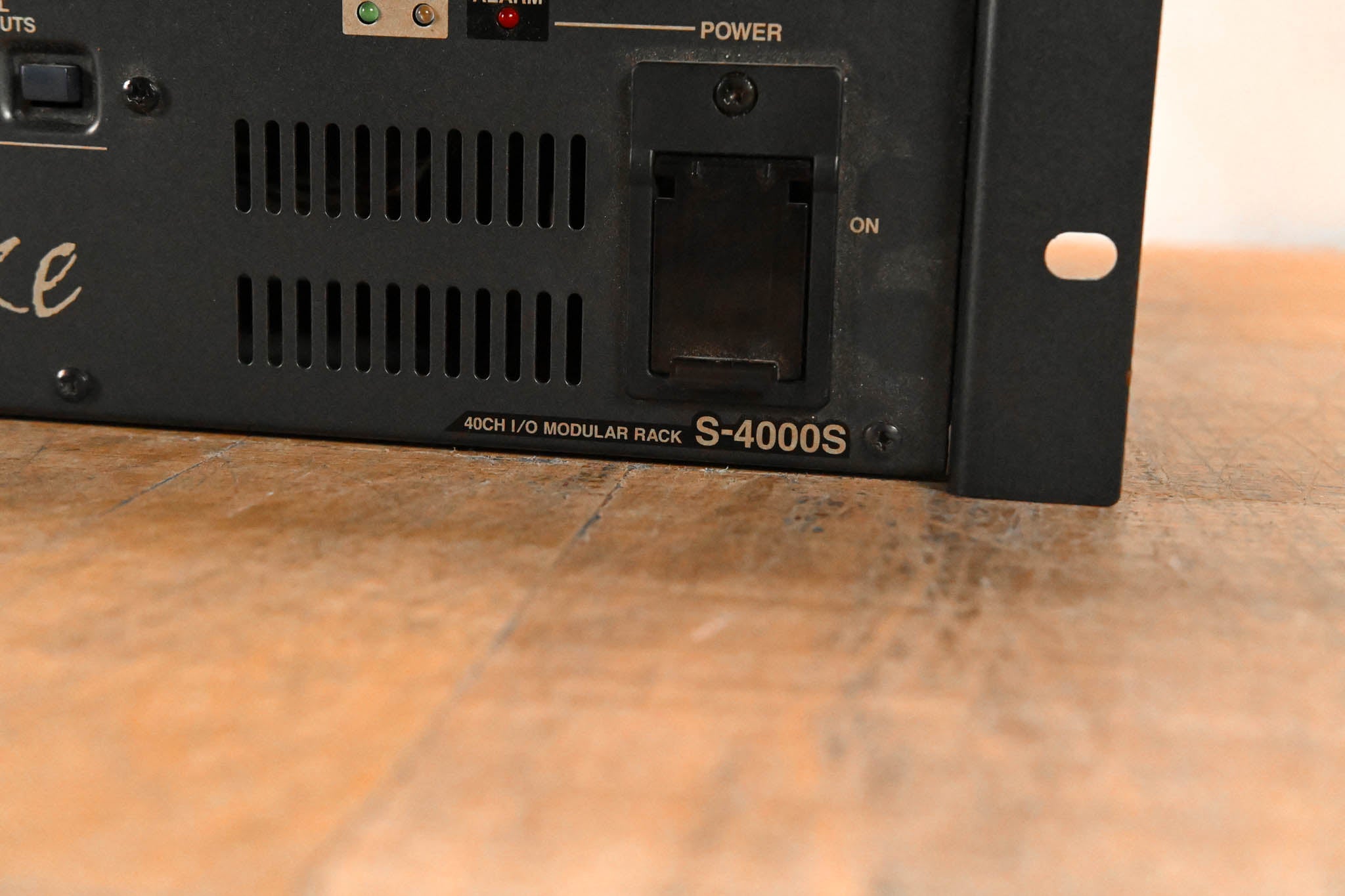 Roland S-4000S Digital Snake 40-Output Modular Stage Unit
