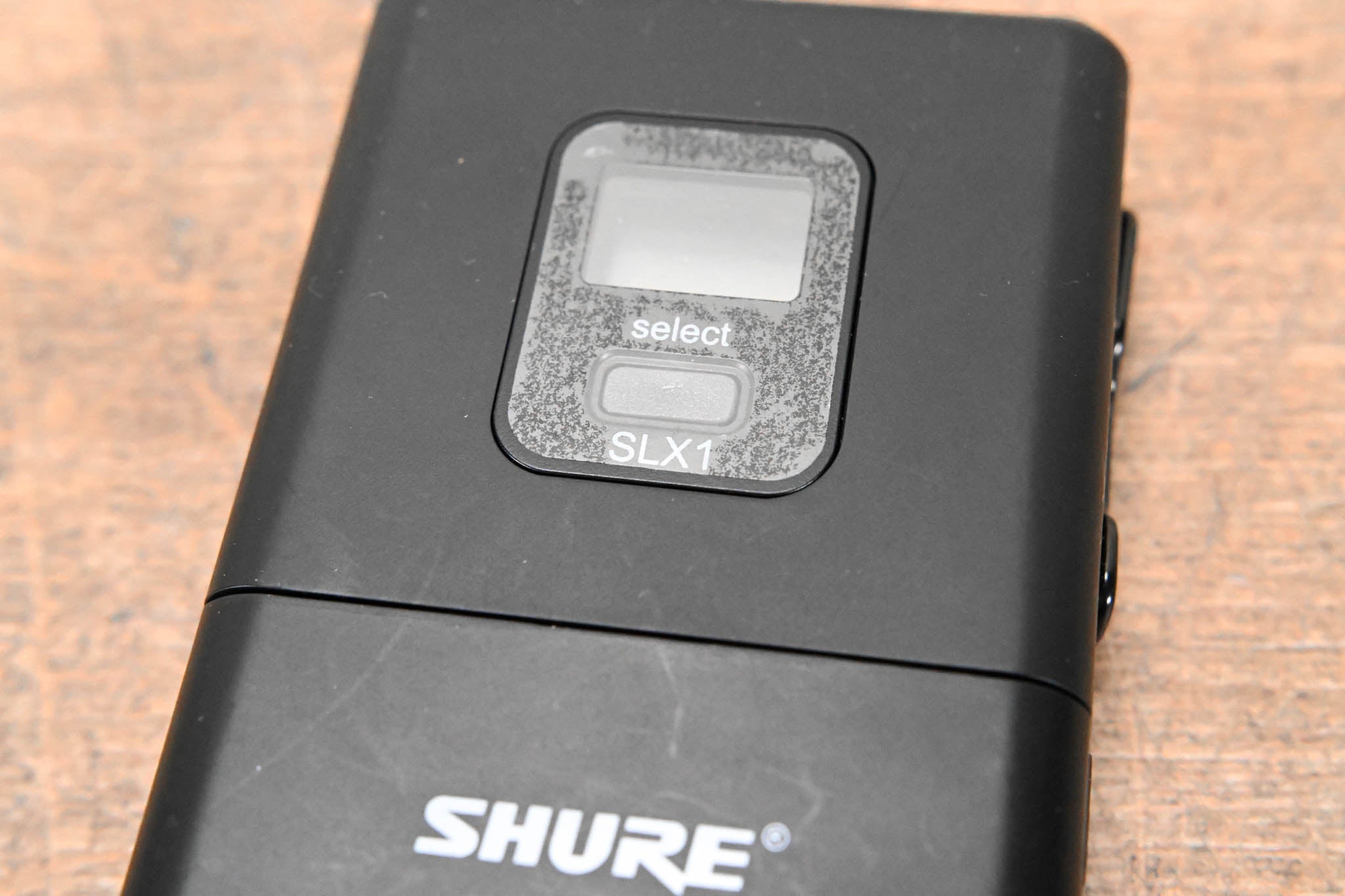 Shure SLX1 Wireless Bodypack Transmitter - G4 Band: 470-494 MHz