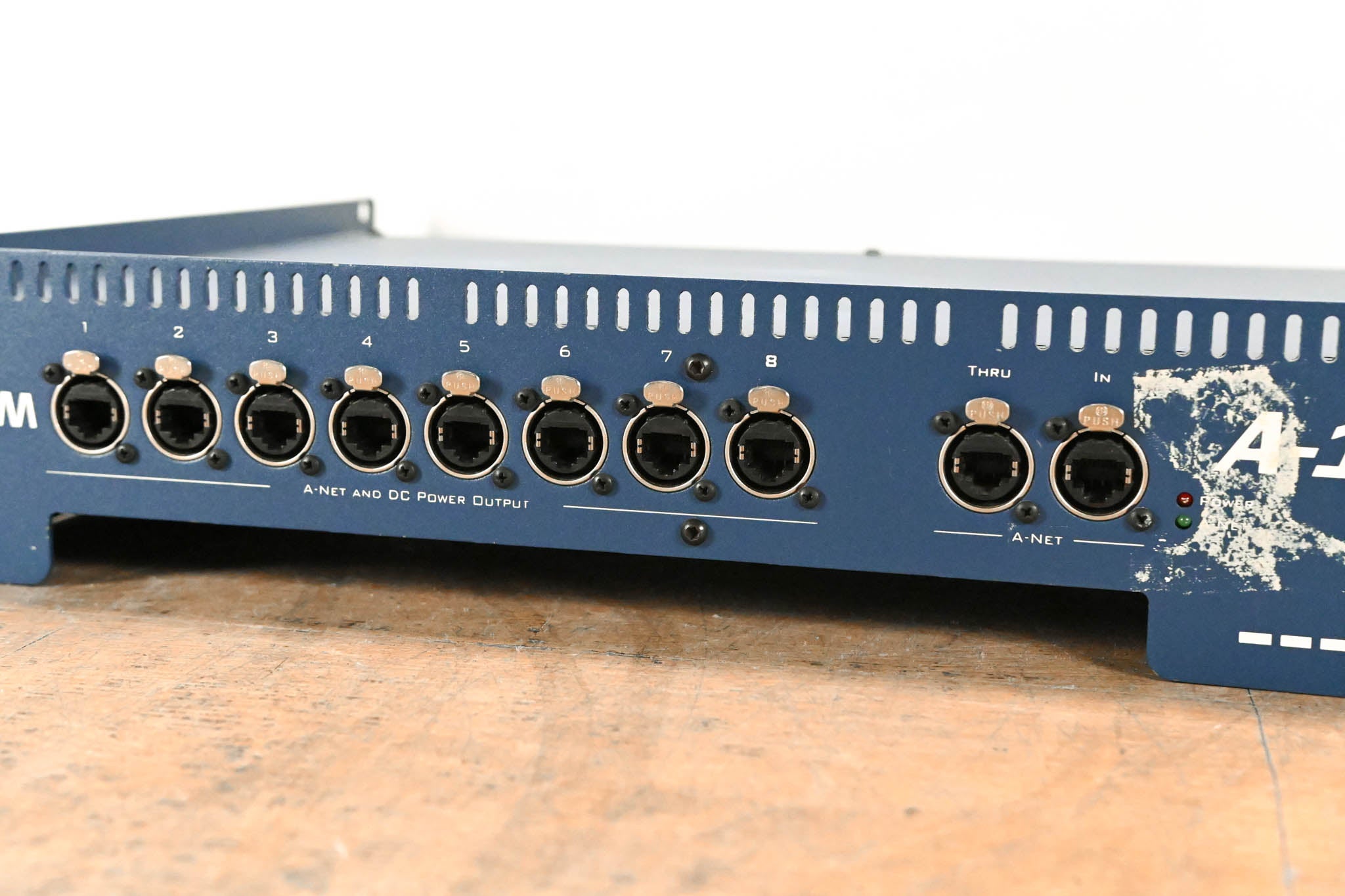 Aviom A-16D Pro A-Net Distributor