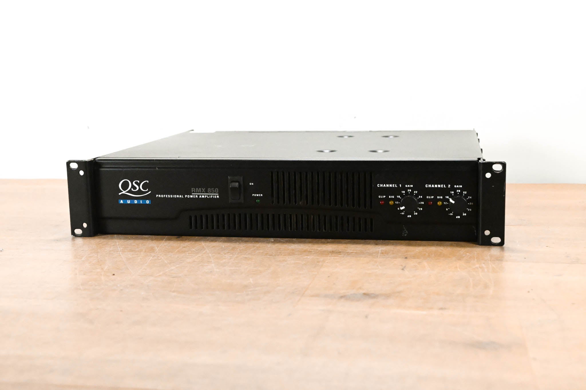 QSC RMX850 2-Channel Power Amplifier