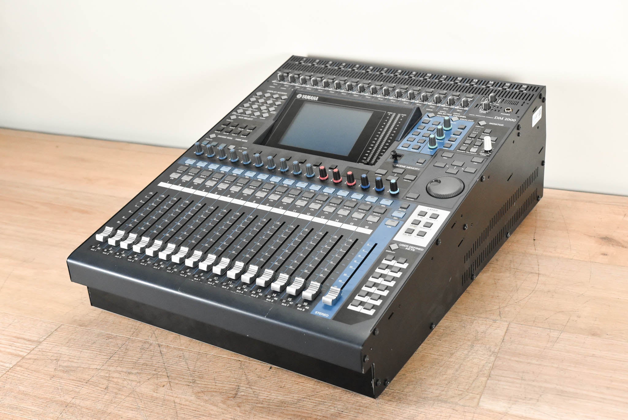 Yamaha DM1000VCM 48-Channel Digital Audio Mixer