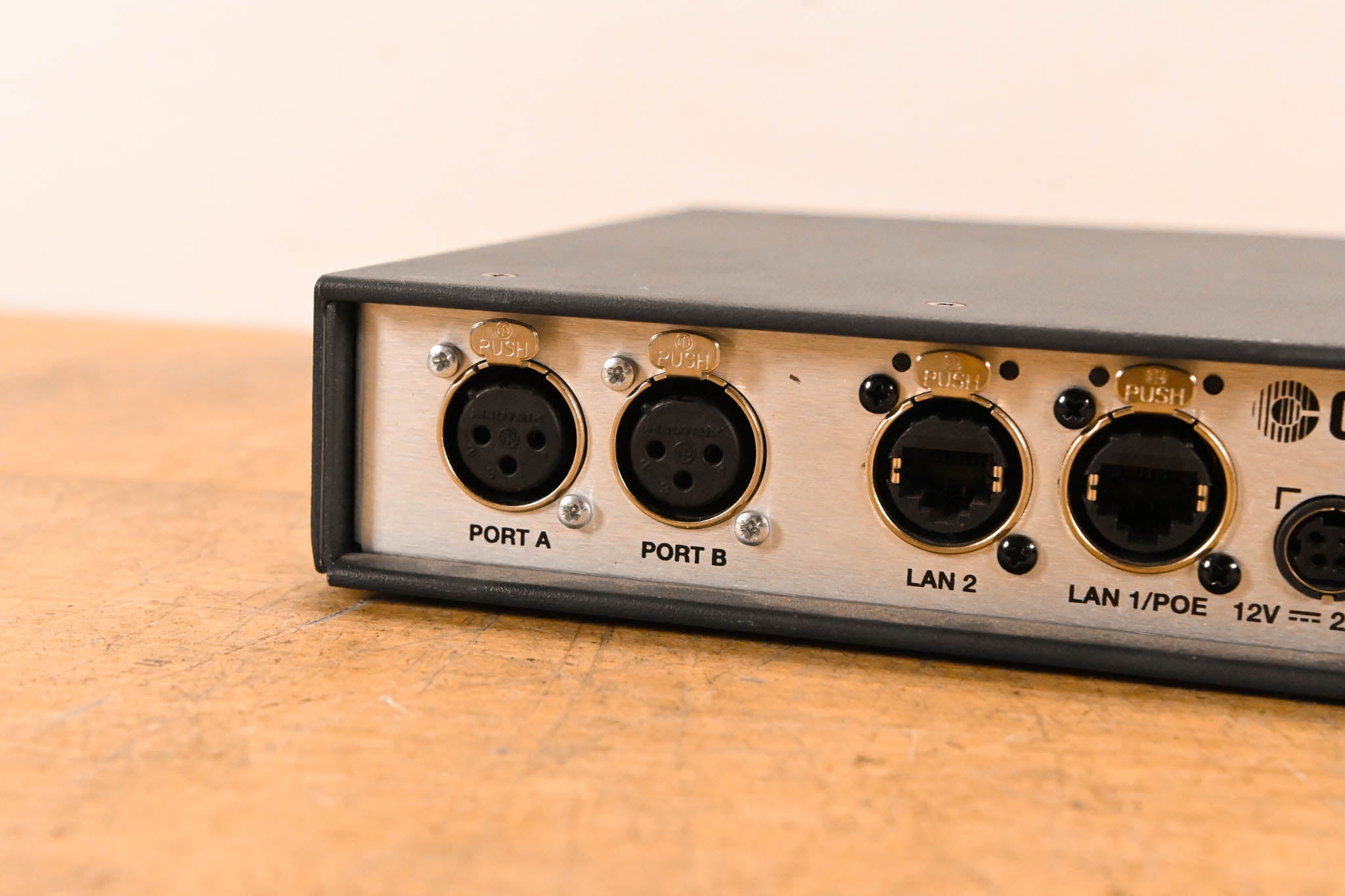 Clear-Com LQ-2W2 Compact 2-Port Partyline IP Interface (NO POWER SUPPLY)