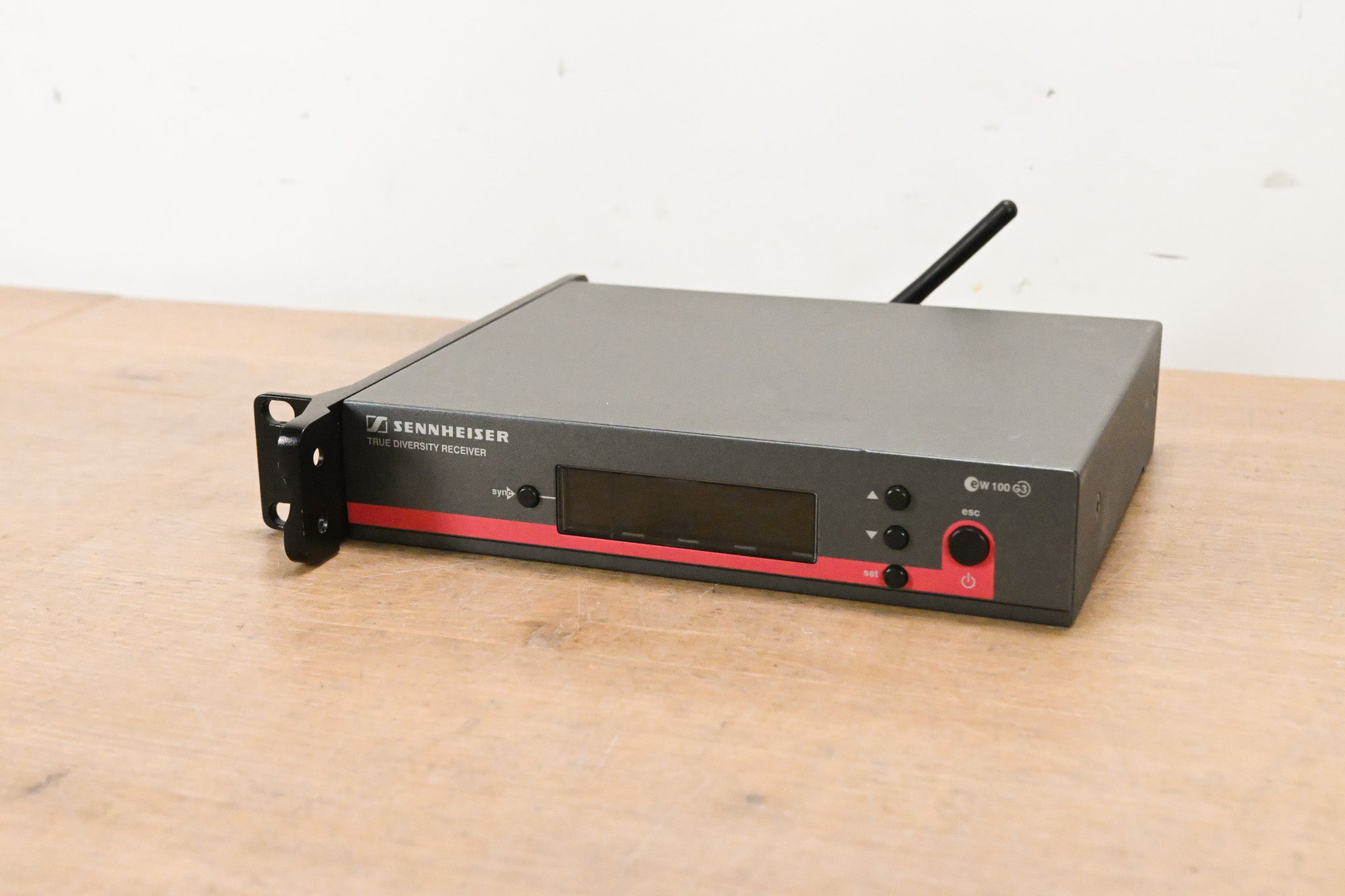 Sennheiser EM 100 G3 Wireless Receiver - 516-558 MHz (NO POWER SUPPLY)