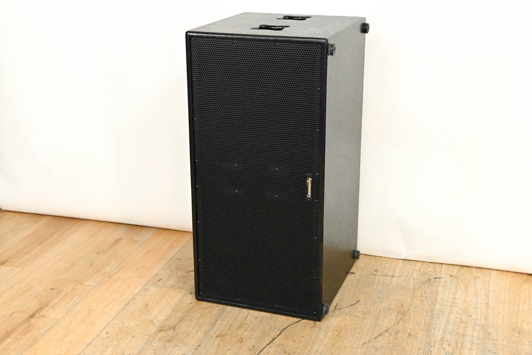 Community V2-215S Dual 15" Subwoofer System