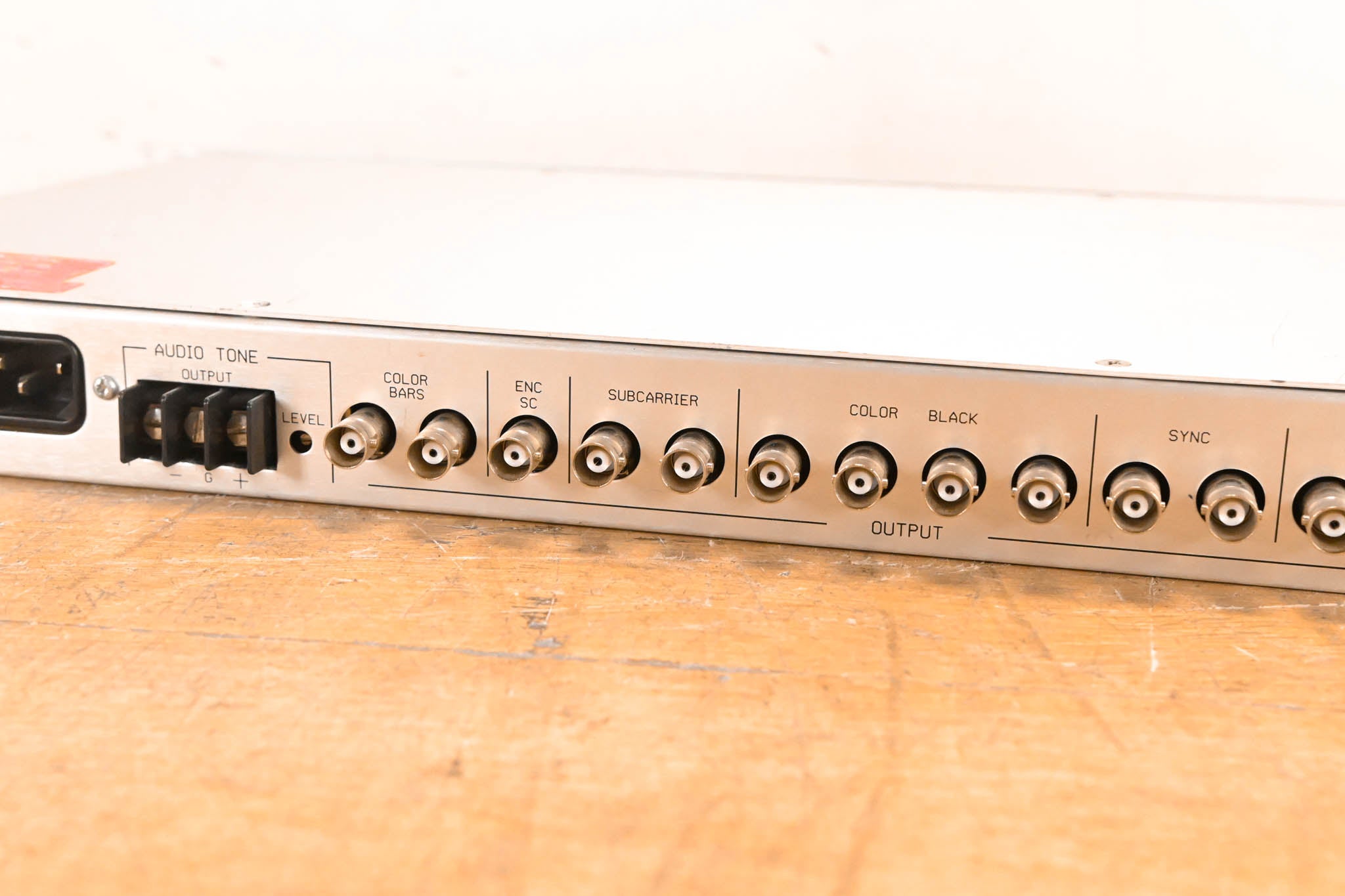 Grass Valley SCB-100N Sync/Color Bar Generator