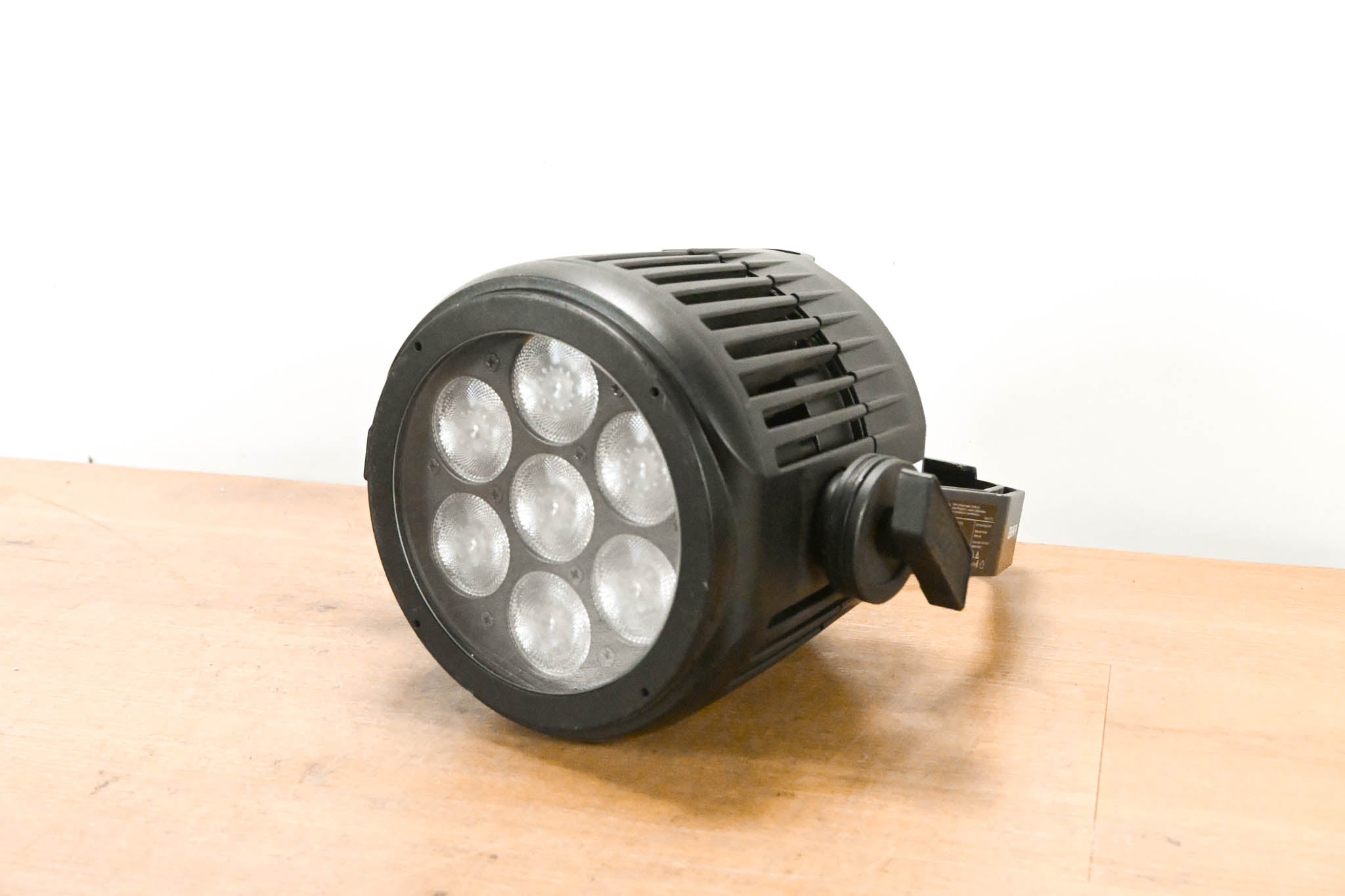 Elation SEVEN PAR 7IP 7-Color LED Par Wash Light (NO POWER CABLE)