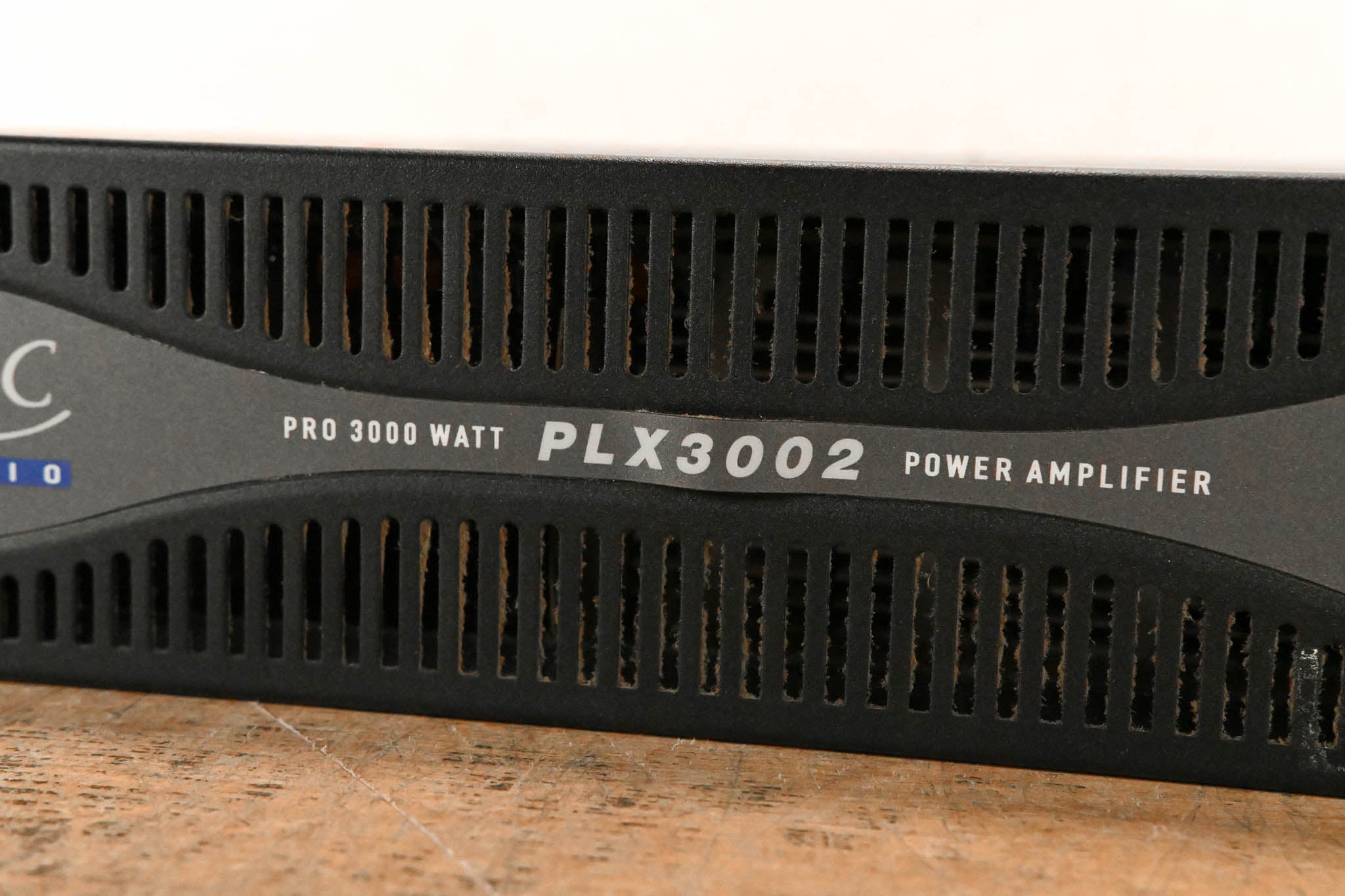 QSC PLX3002 2-Channel Power Amplifier