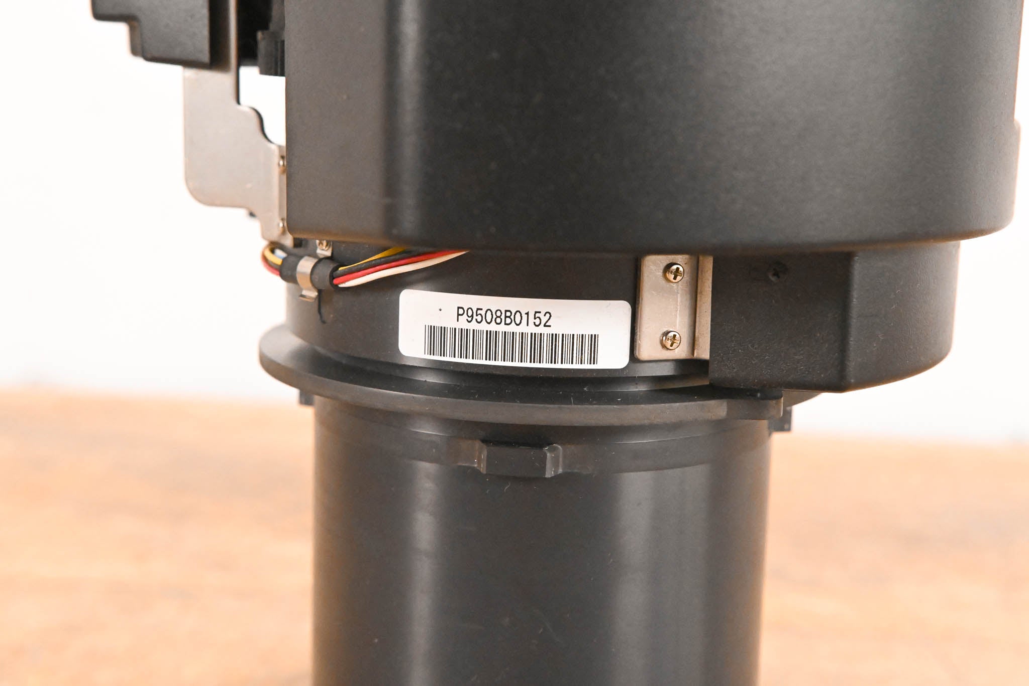 Epson ELPLU04 Short-Throw Zoom Lens #2