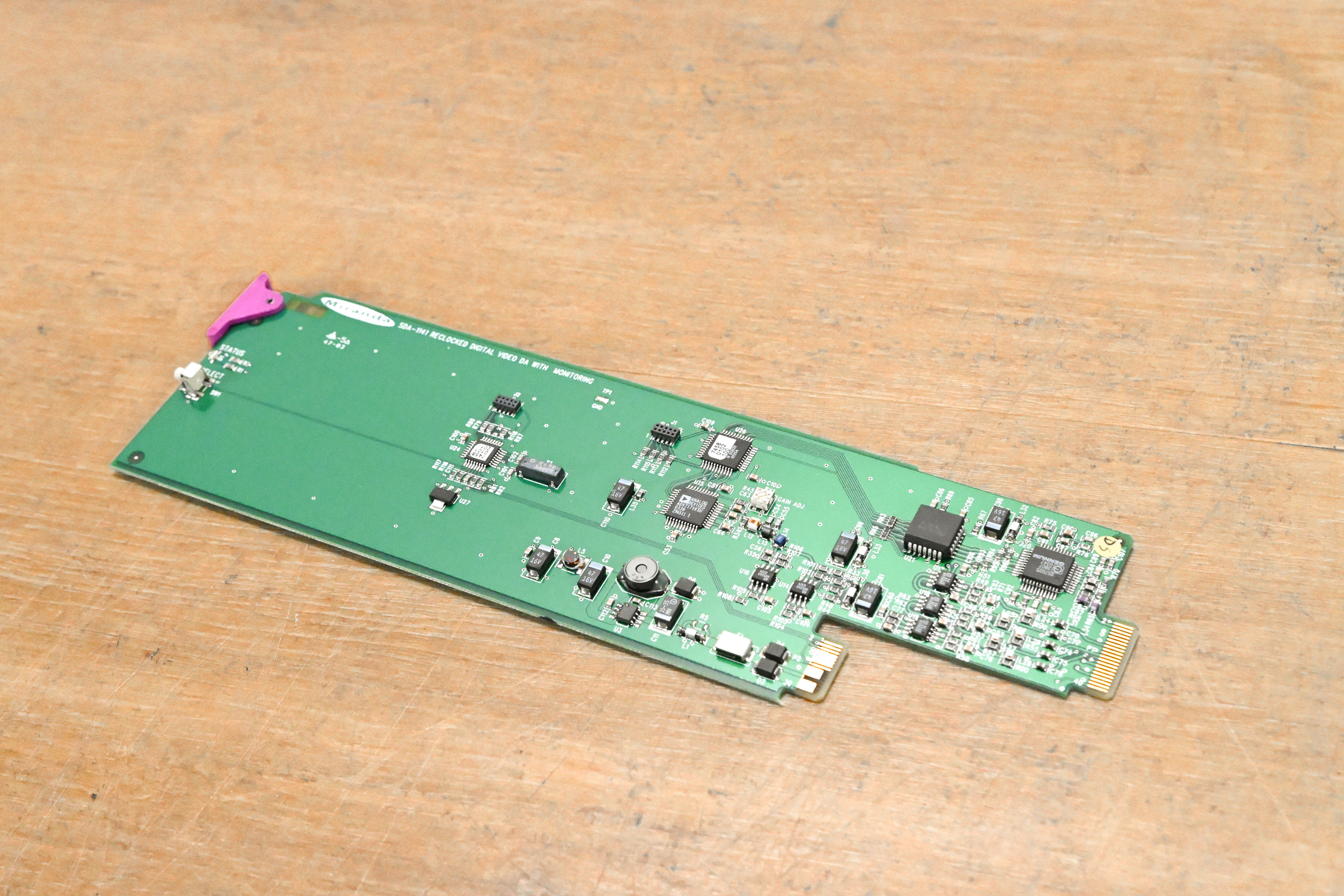 Miranda SDA-1141 Reclocked Digital Video DA with Monitoring Module