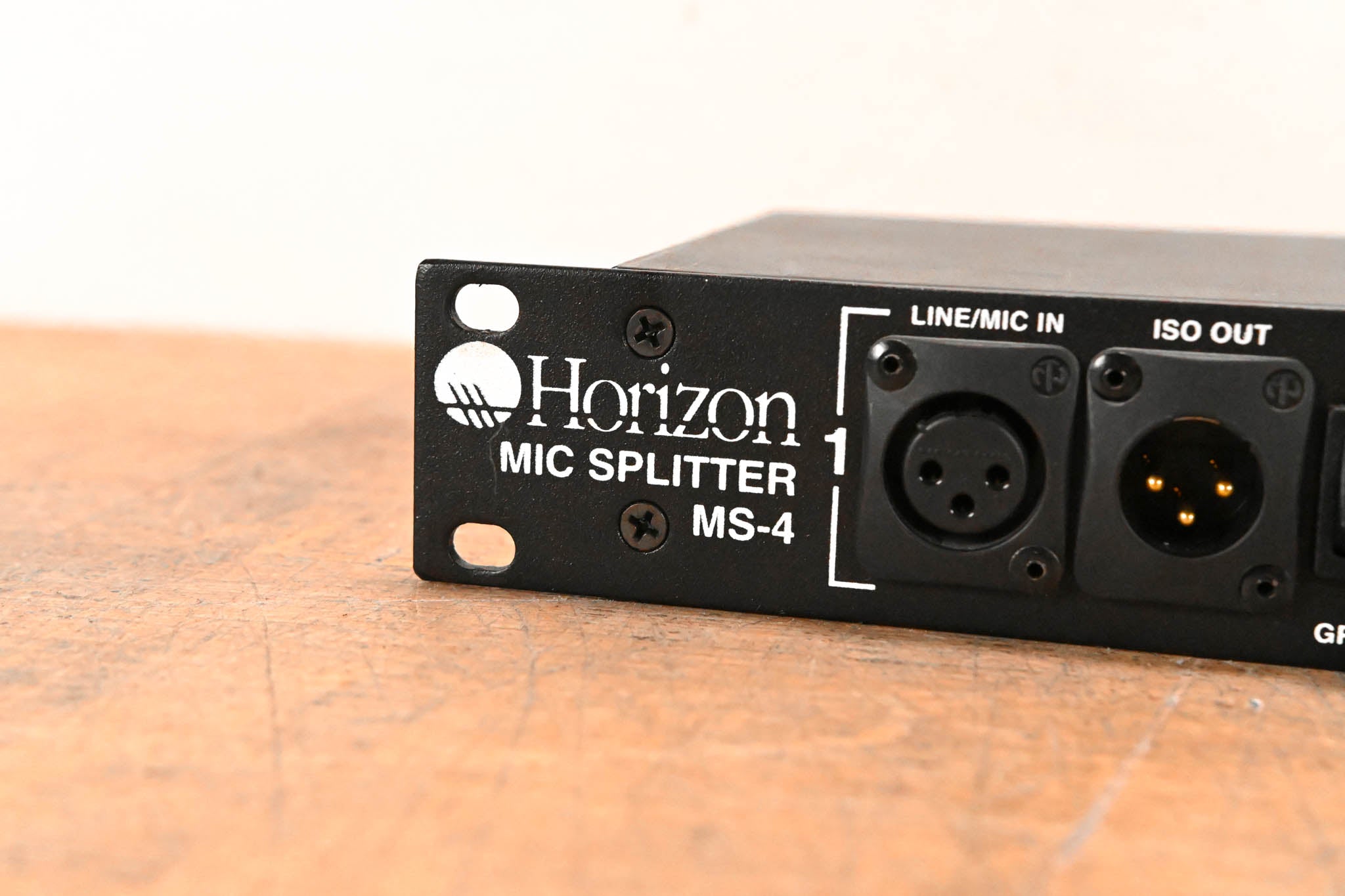 Horizon MS-4 4-Channel Rackmount Mic Splitter
