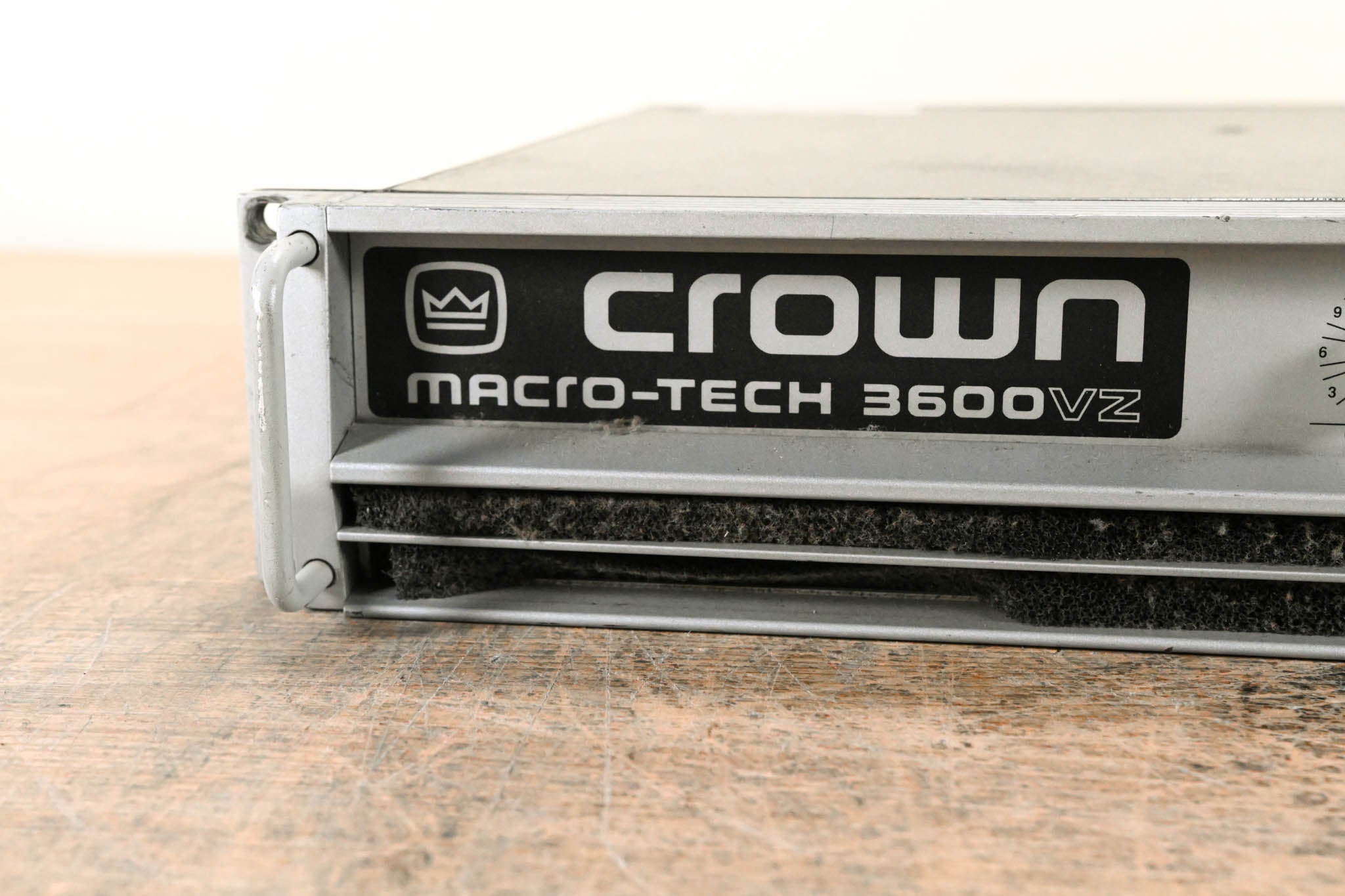 Crown Macro-Tech 3600VZ 2-Channel Power Amplifier