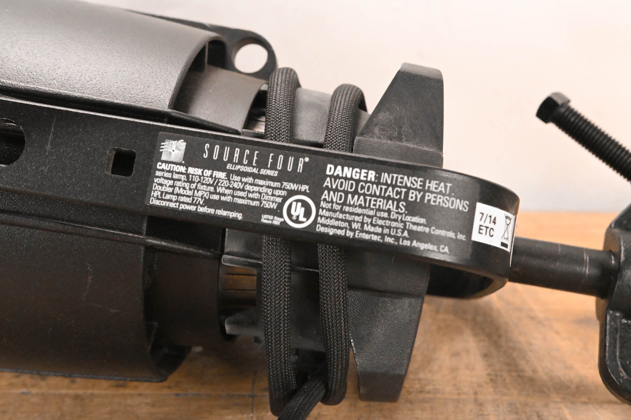 ETC Source Four Zoom 25-50 Degree 750 Ellipsoidal Light