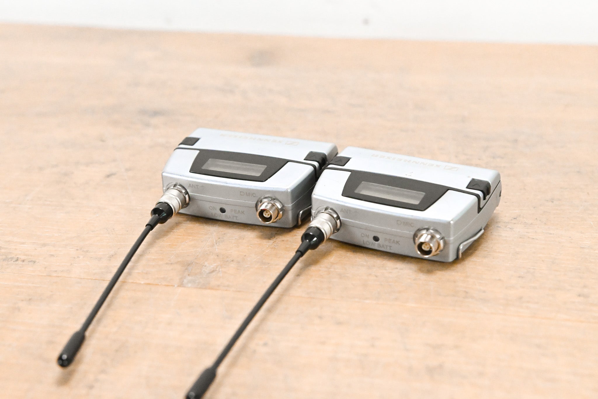 Sennheiser EM 3532-U Mikroport Receiver w/ SK5212-II Packs 530-566MHz