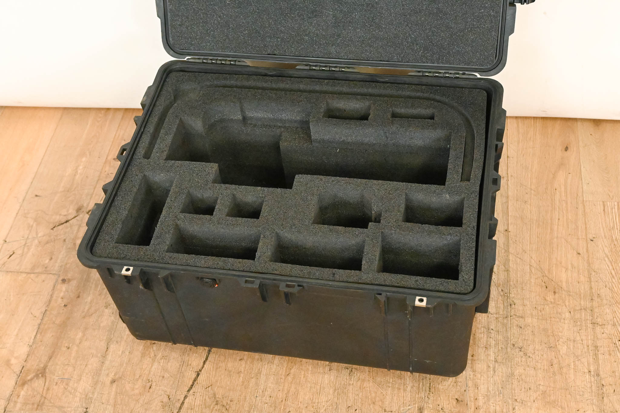 Pelican 1630 Protector Transport Case with Foam