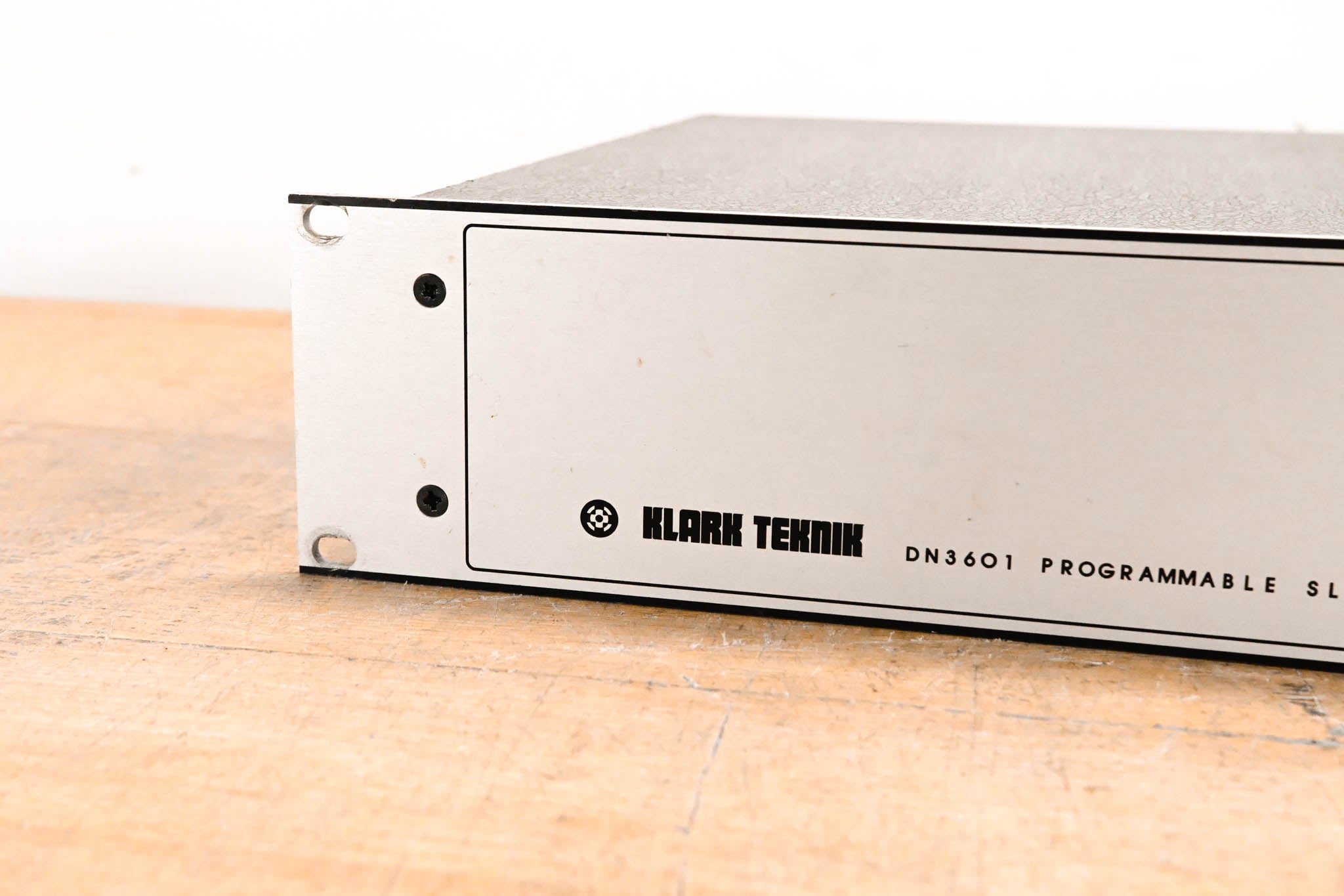 Klark Teknik DN3601 Programmable Slave Graphic Equalizer