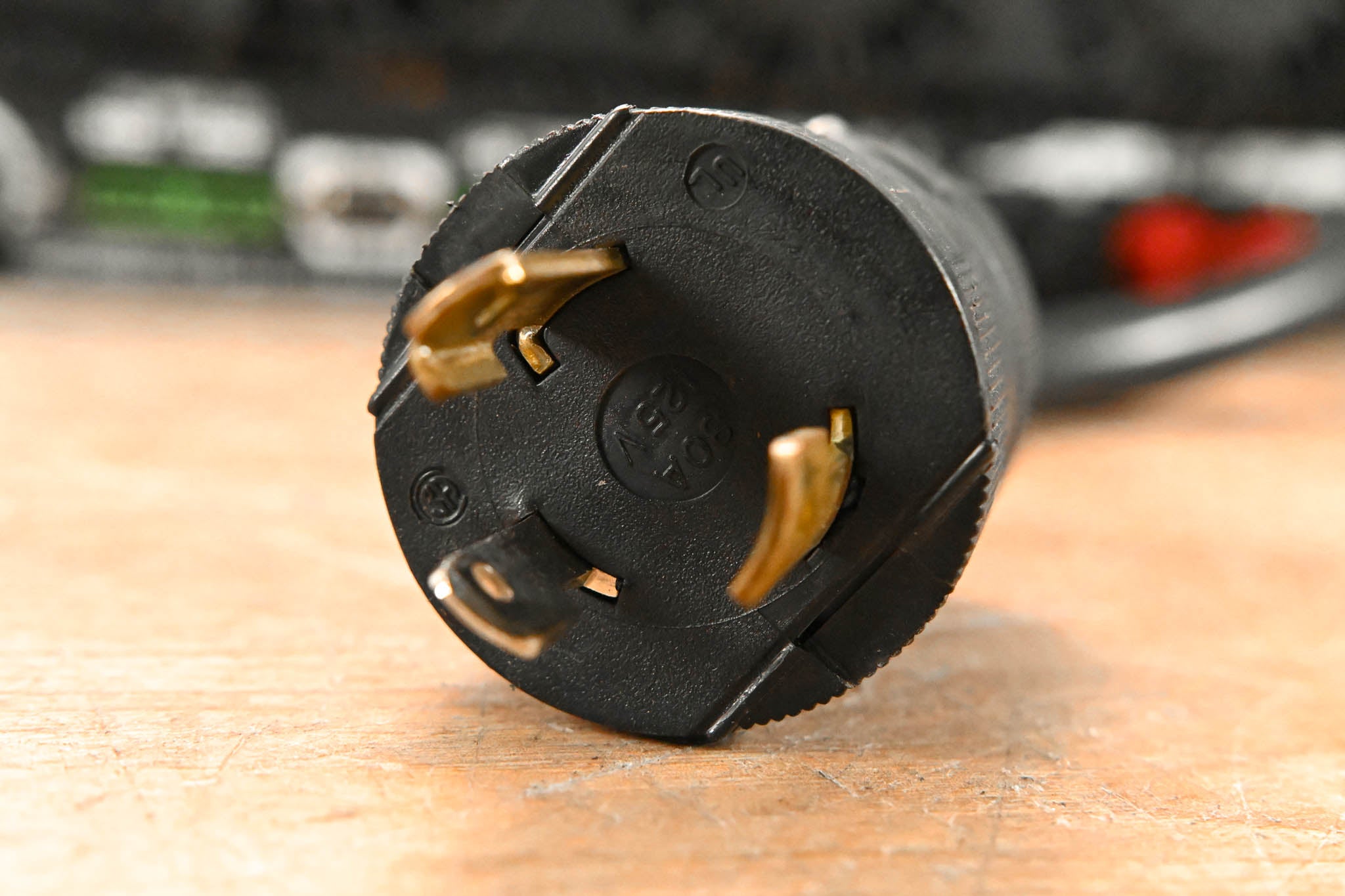 QSC PowerLight 9.0 PFC Power Factor Corrected 2-Channel Power Amplifier