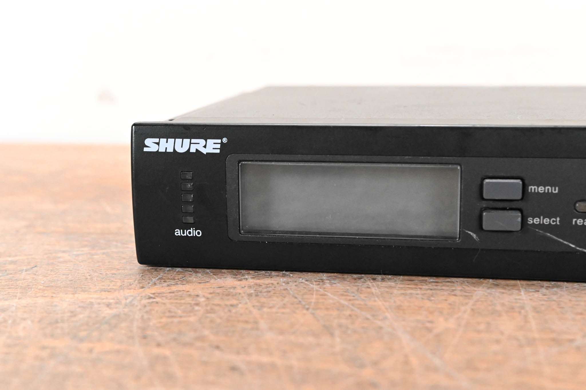 Shure SLX4 Wireless Receiver - J3 Band: 572-596 MHz (NO POWER SUPPLY)