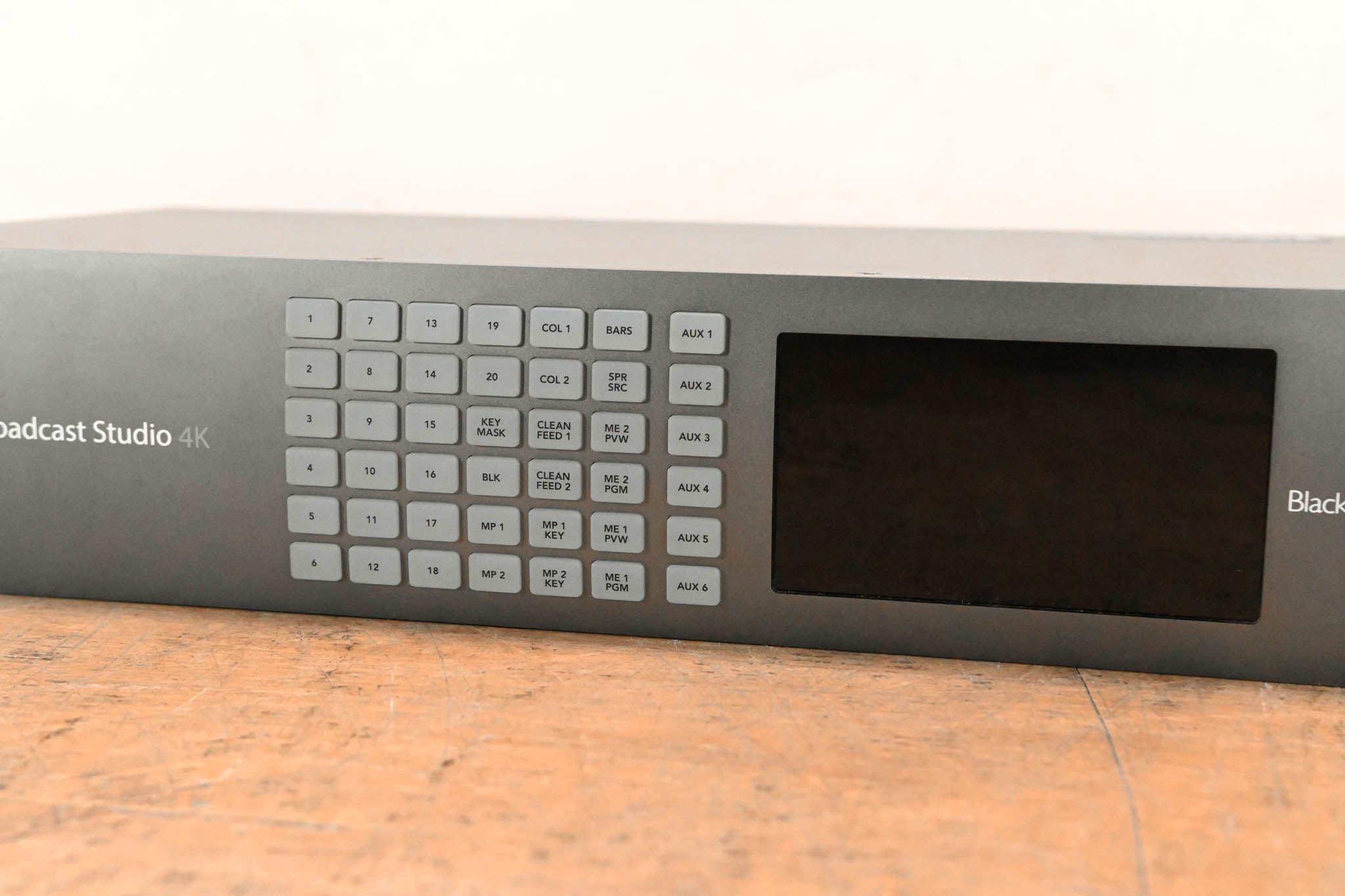 Blackmagic Design ATEM 4 M/E Broadcast Studio 4K