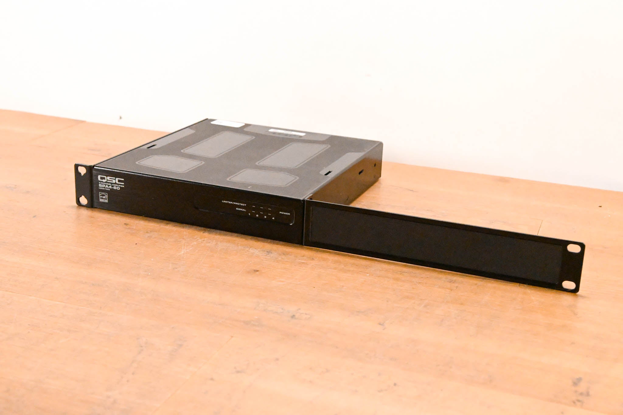 QSC SPA4-60 Four-Channel Power Amplifier