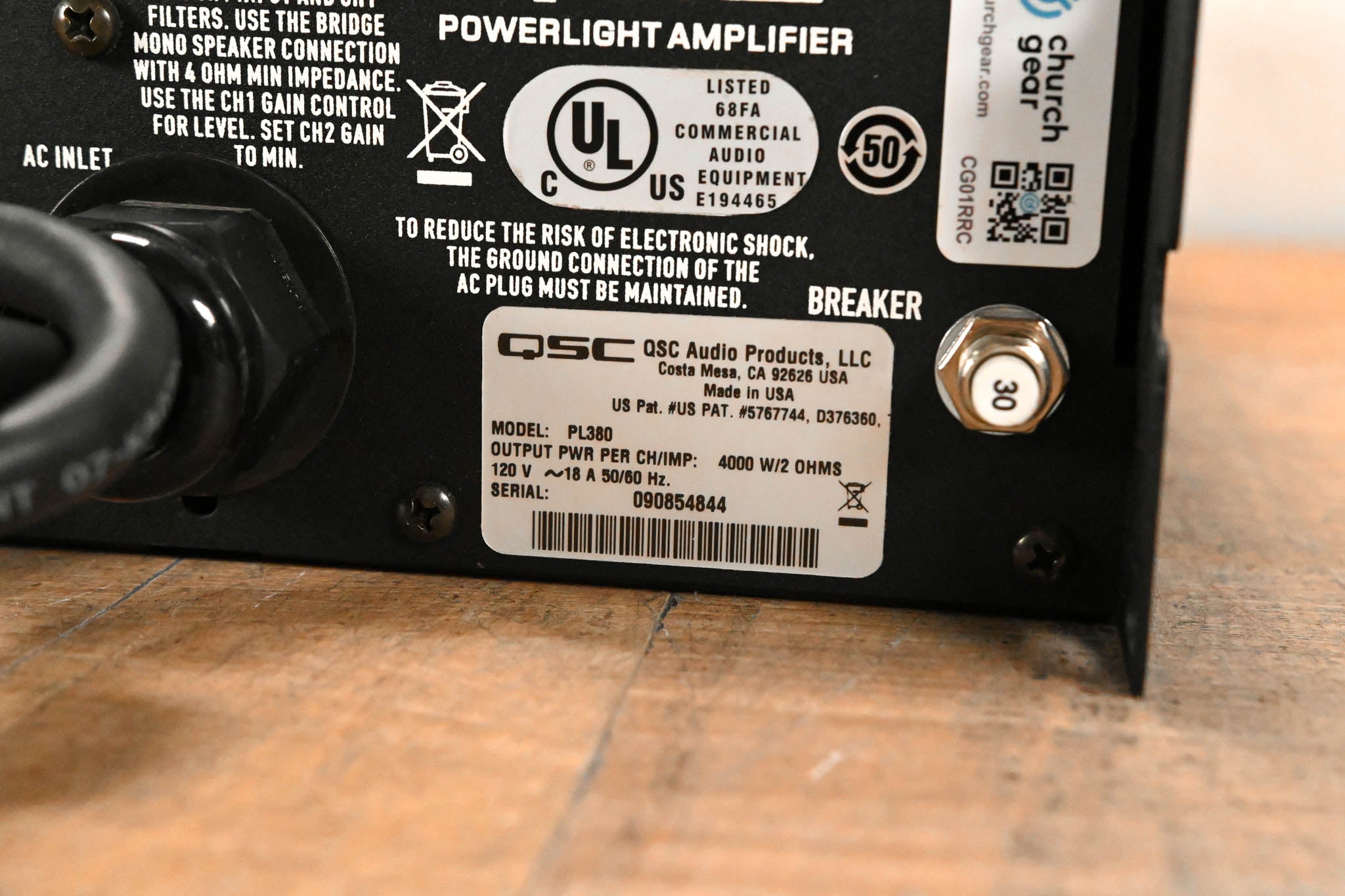 QSC PL380 Powerlight 3 Series 2-Channel Power Amplifier