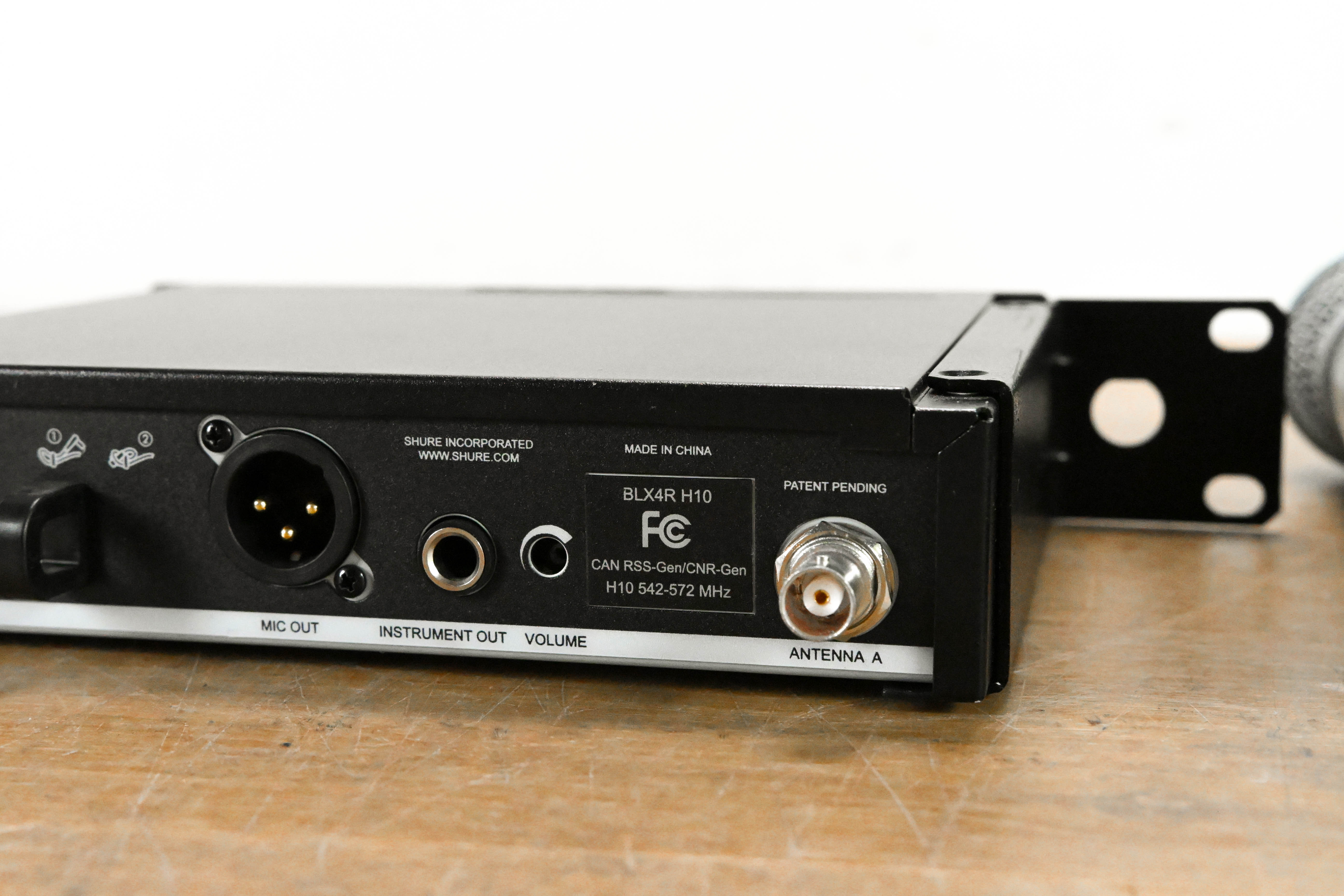 Shure BLX24R/B58 Handheld Wireless System - H10 Band (NO POWER SUPPLY)