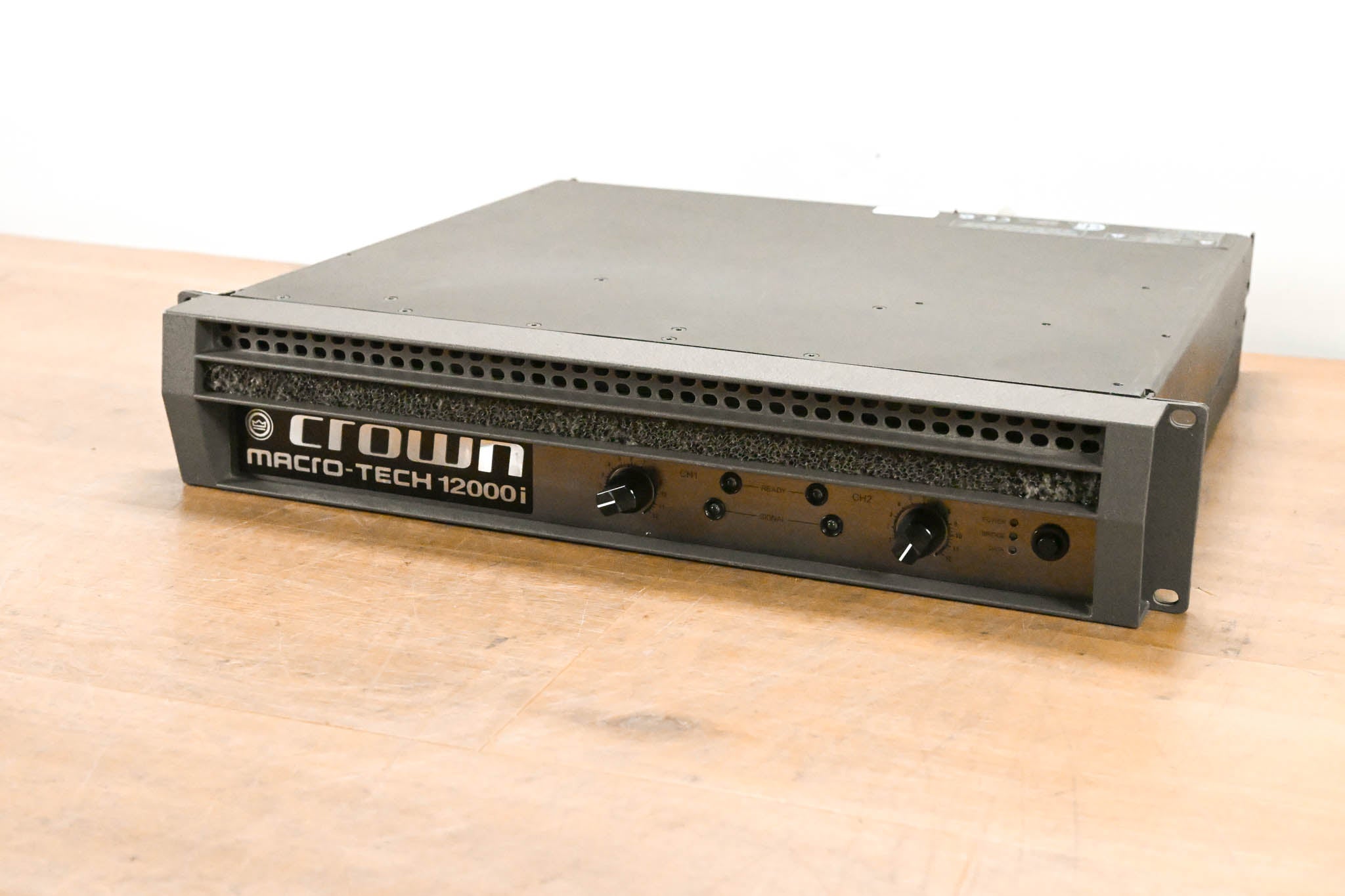 Crown MA 12000i Macro-Tech 2-Channel Power Amplifier, 4500W @ 4 ohms