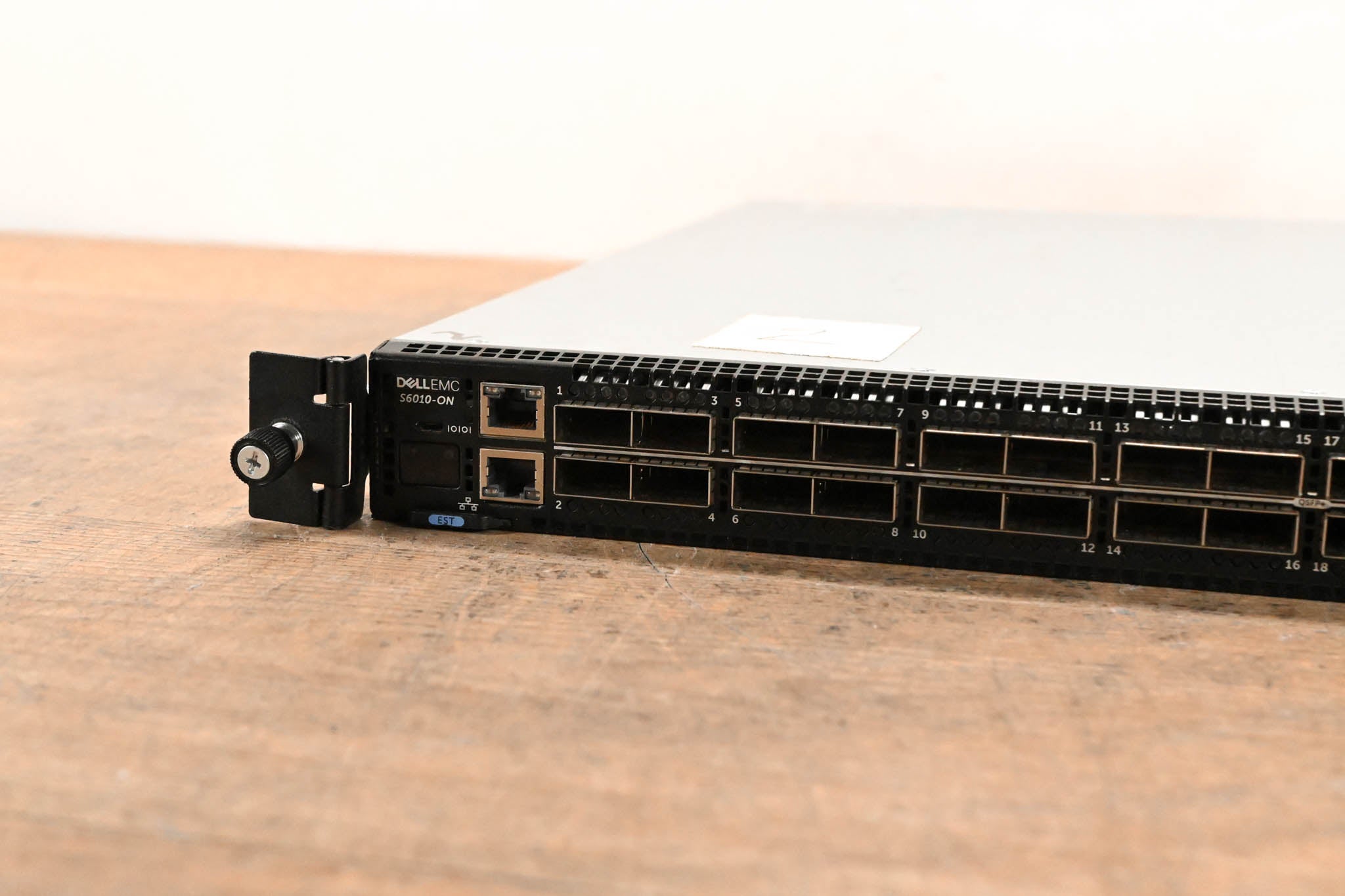 Dell S6010-ON 4-Slot Modular Network Switch