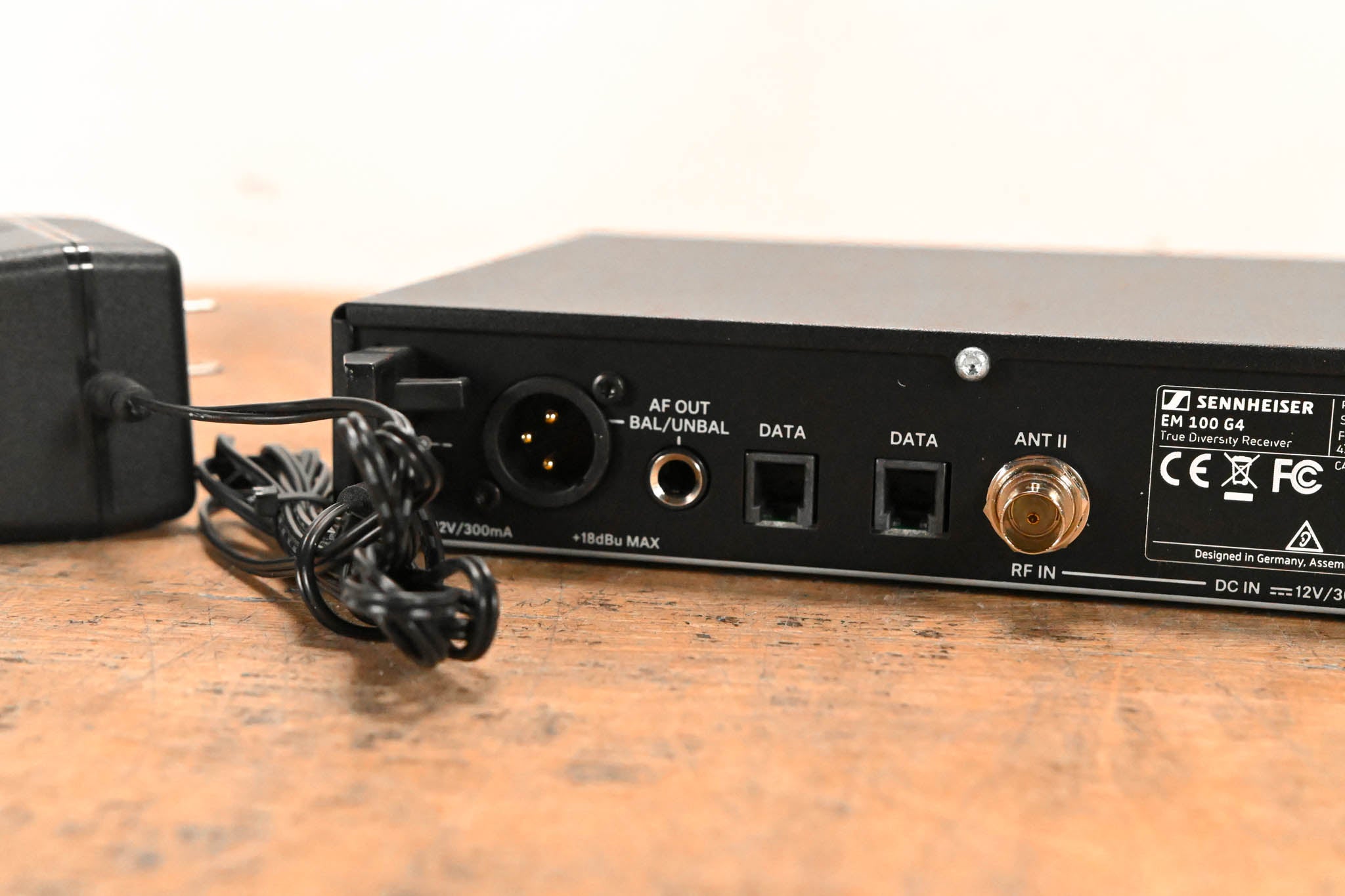 Sennheiser EM 100 G4 Wireless Receiver - A1 Range: 470-516 MHz