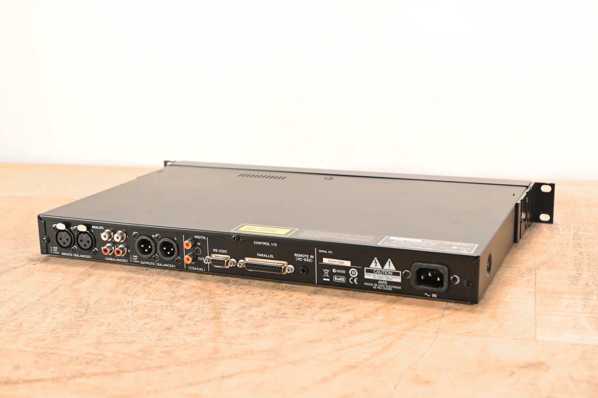TASCAM SS-CDR200 Solid State and CD Digital Audio Recorder